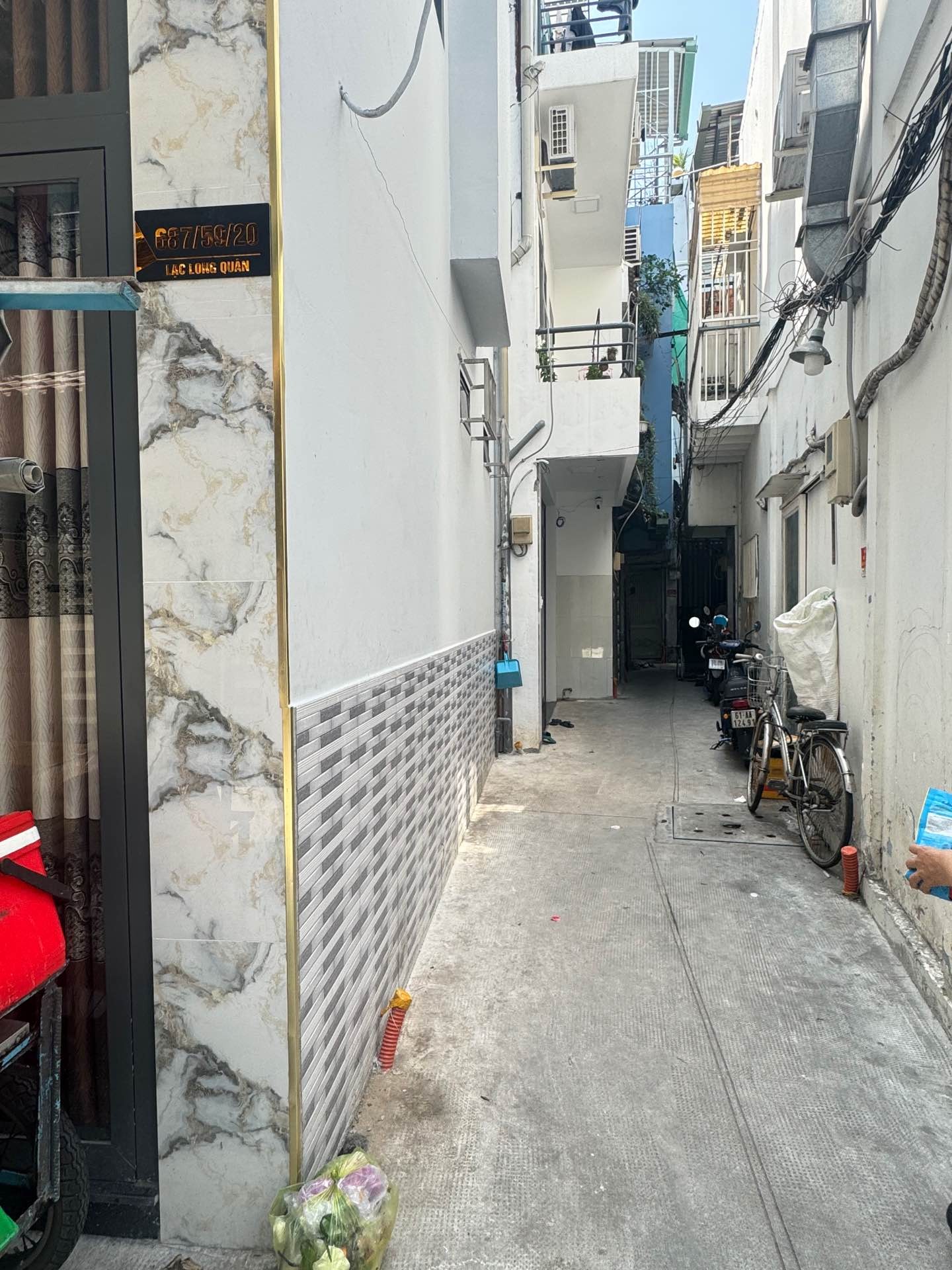 Bán nhà 3 tầng góc 2 mặt tiền hẻm xe hơi Tân Bình
