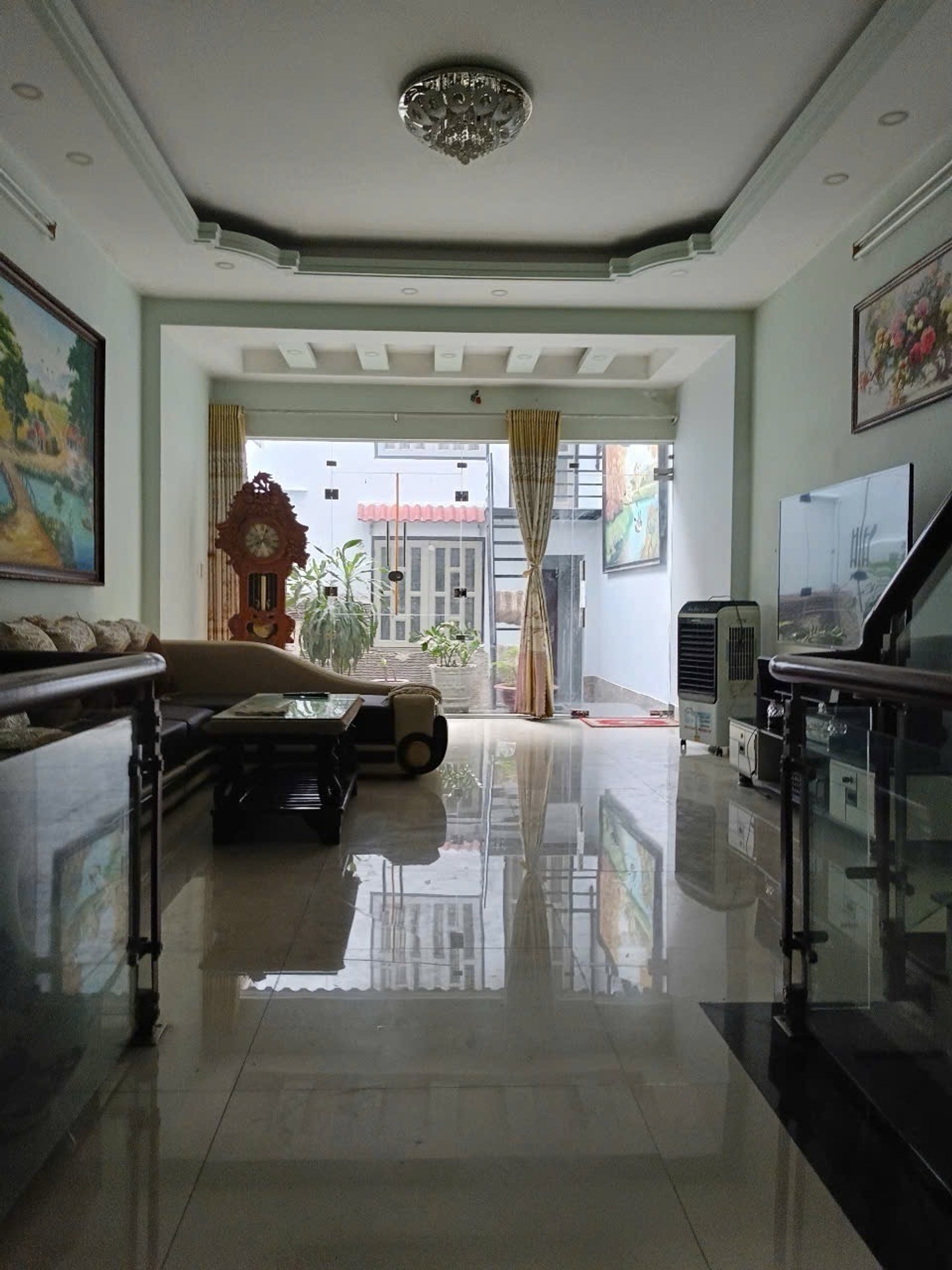 Cơ hội sở hữu nhà 4 tầng kiên cố, sân rộng, hẻm xe tải quay đầu tại Bình Tân chỉ 12 tỷ TL.