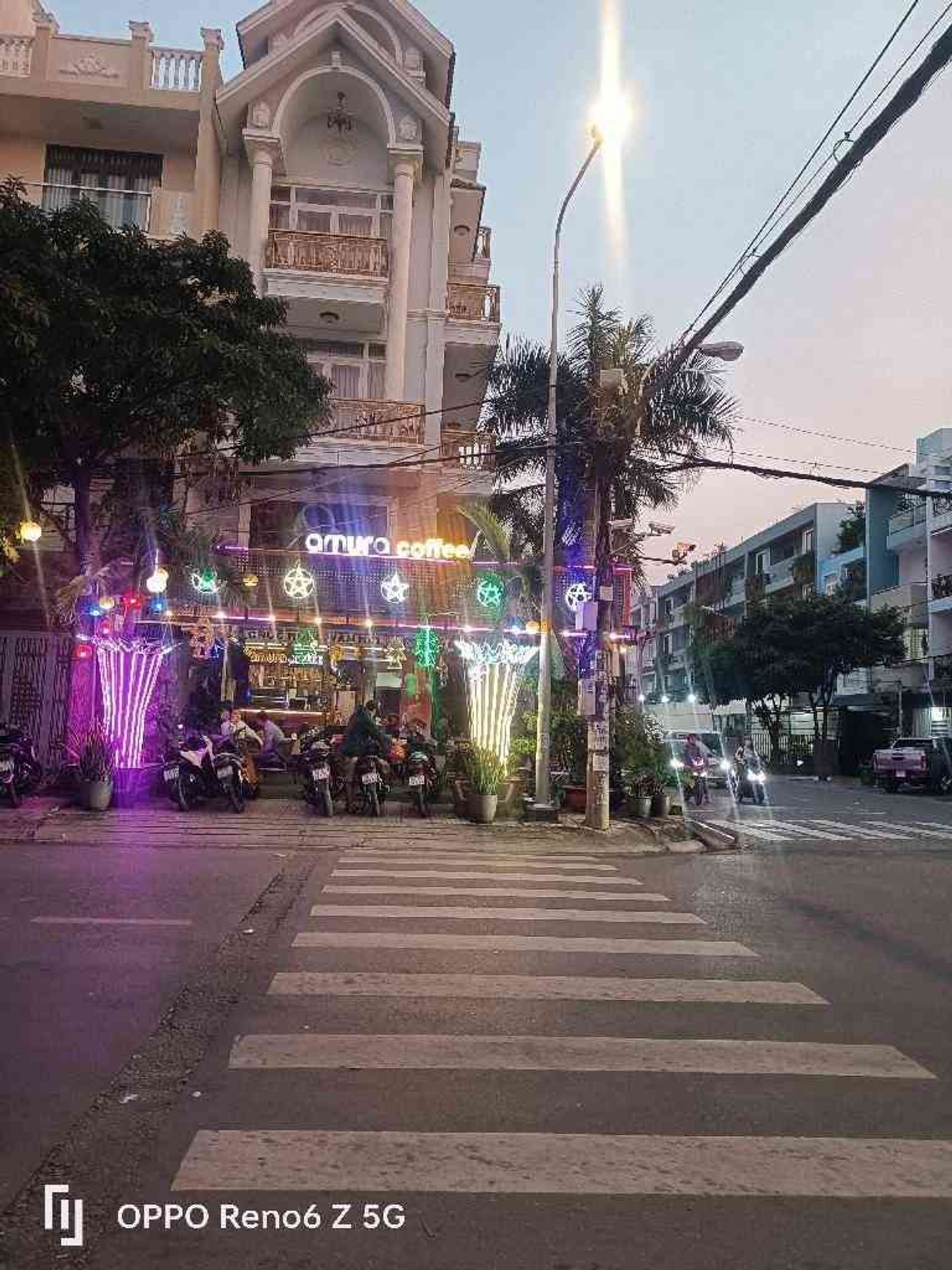 Biệt thự 5 tầng 2 mặt tiền đường kinh doanh sầm uất