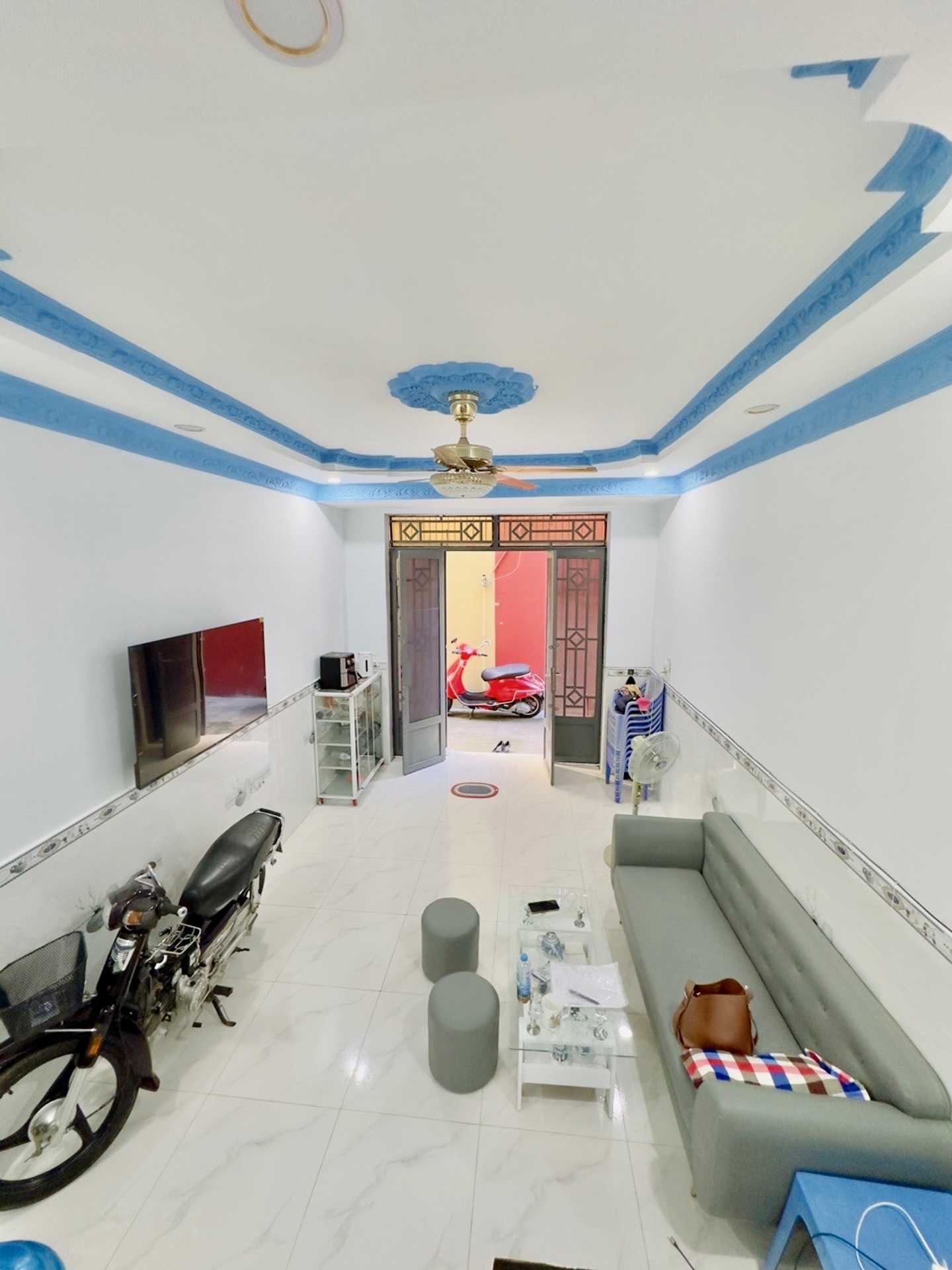 Bán gấp nhà Tân Bình, Nguyễn Sỹ Sách, hẻm xe hơi, 2 tầng, DTSD 30m2, nhỉnh 4 tỷ.