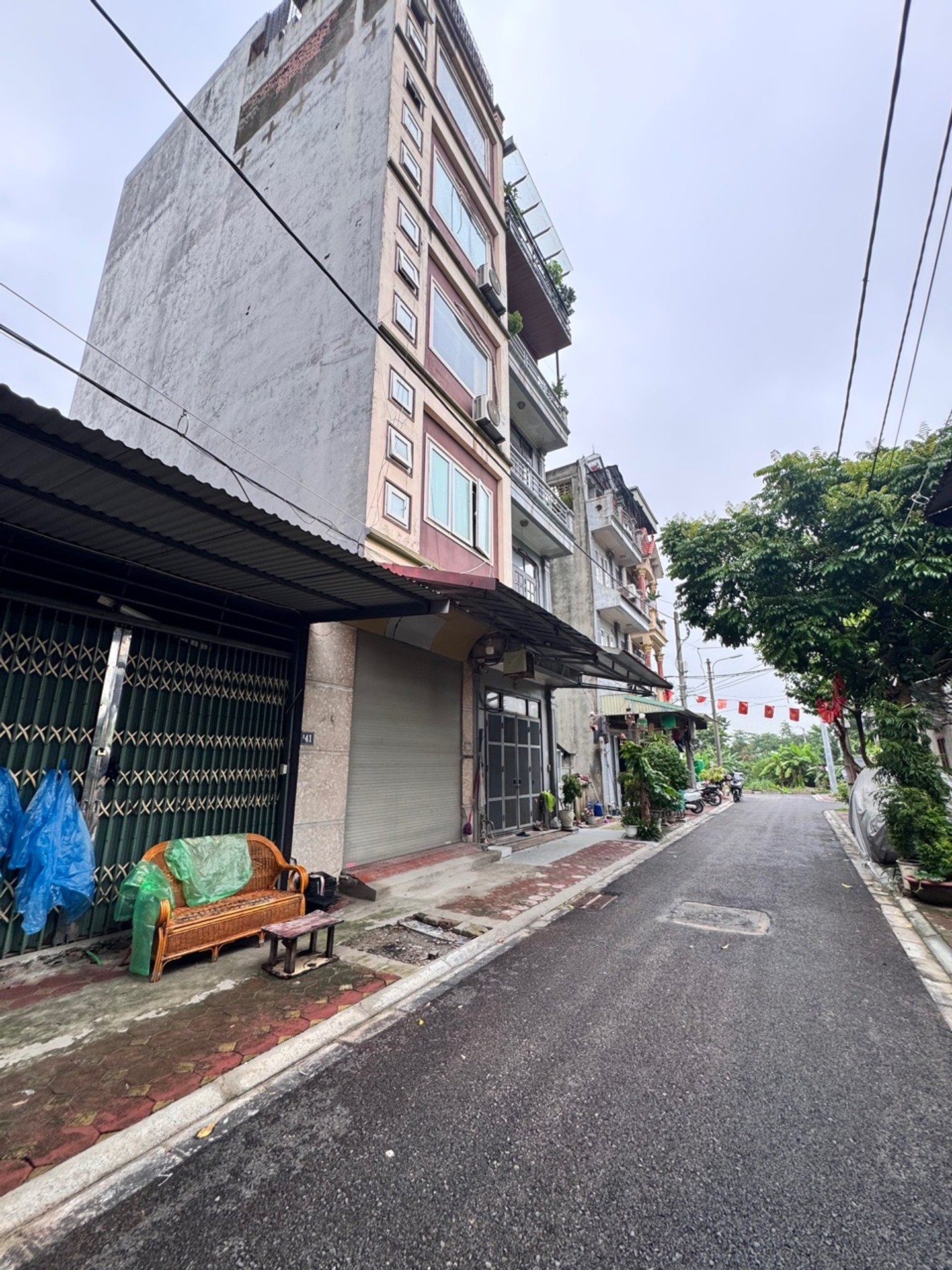Tái định cư Yên Viên bán 40m2 đất sẵn nhà cấp 4 đường vỉa hè ô tô tránh quy ổn👉 giá tốt đầu tư