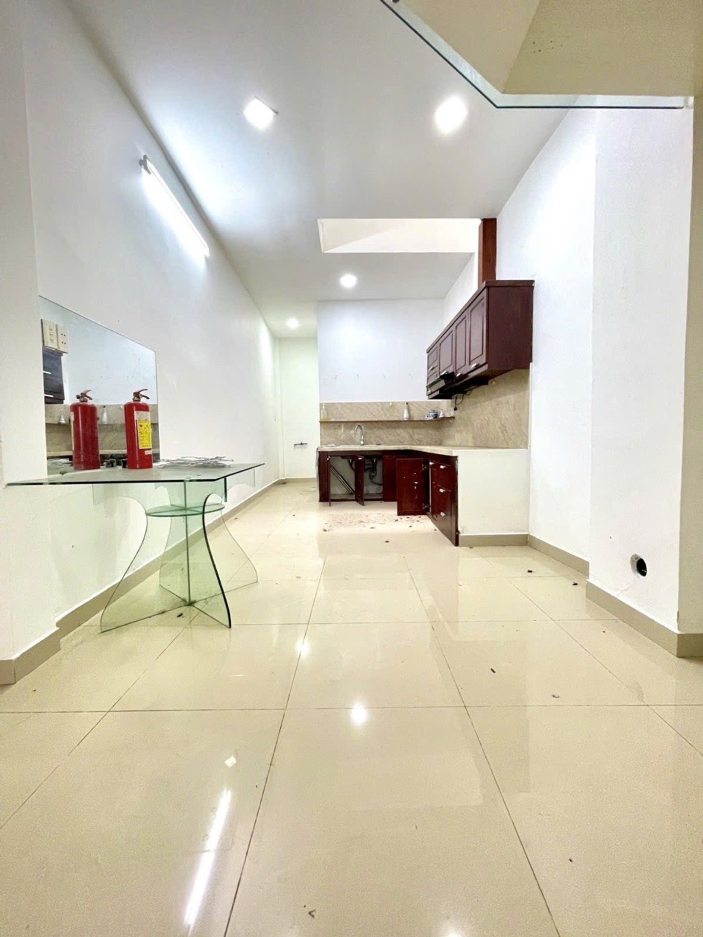 Nhà Mặt Phố CMT8 Sôi Động Lợi Nhuận Cao