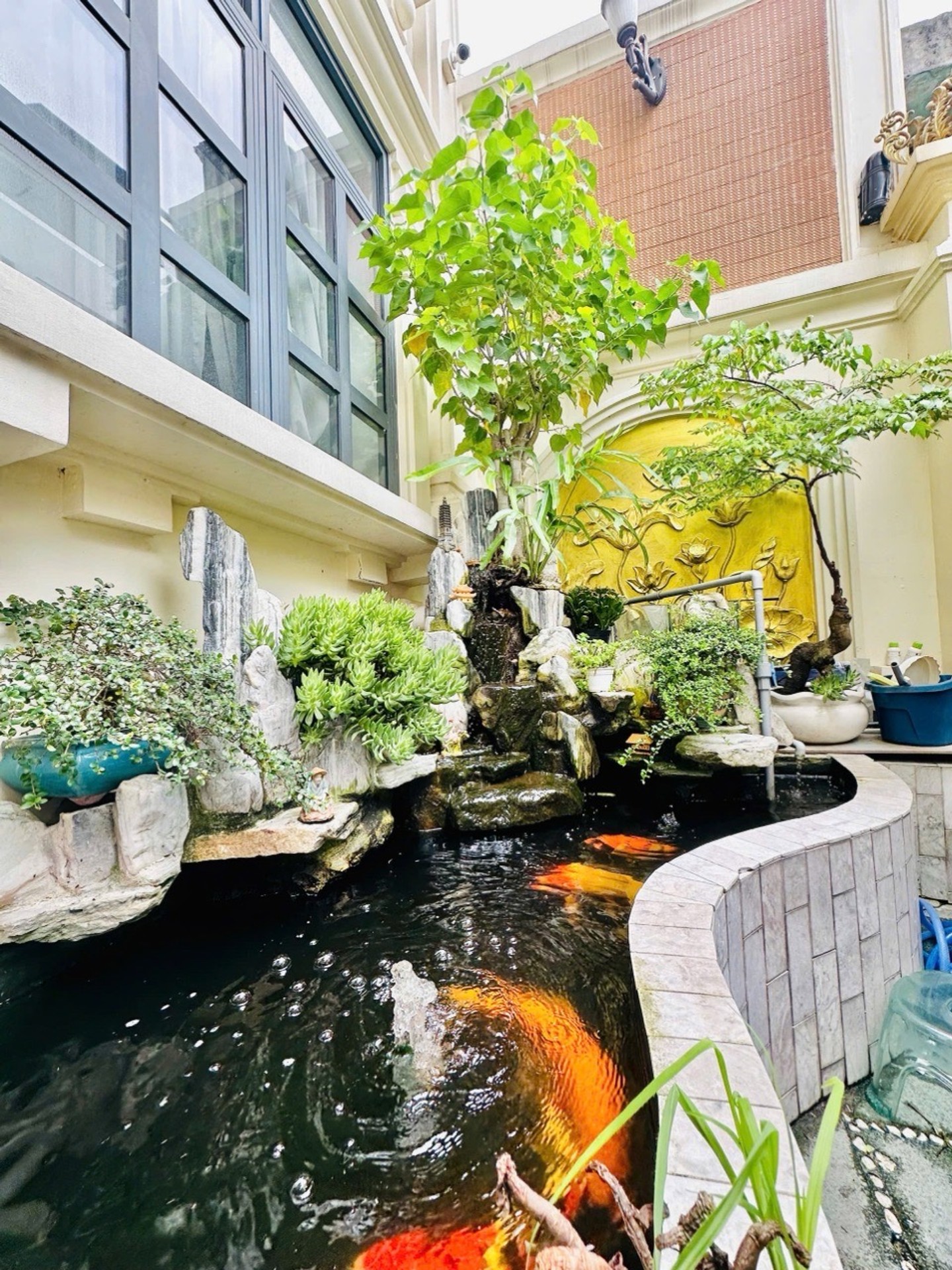 Biệt thự 5 tầng siêu sang tại Gò Dầu với gara ô tô rộng rãi