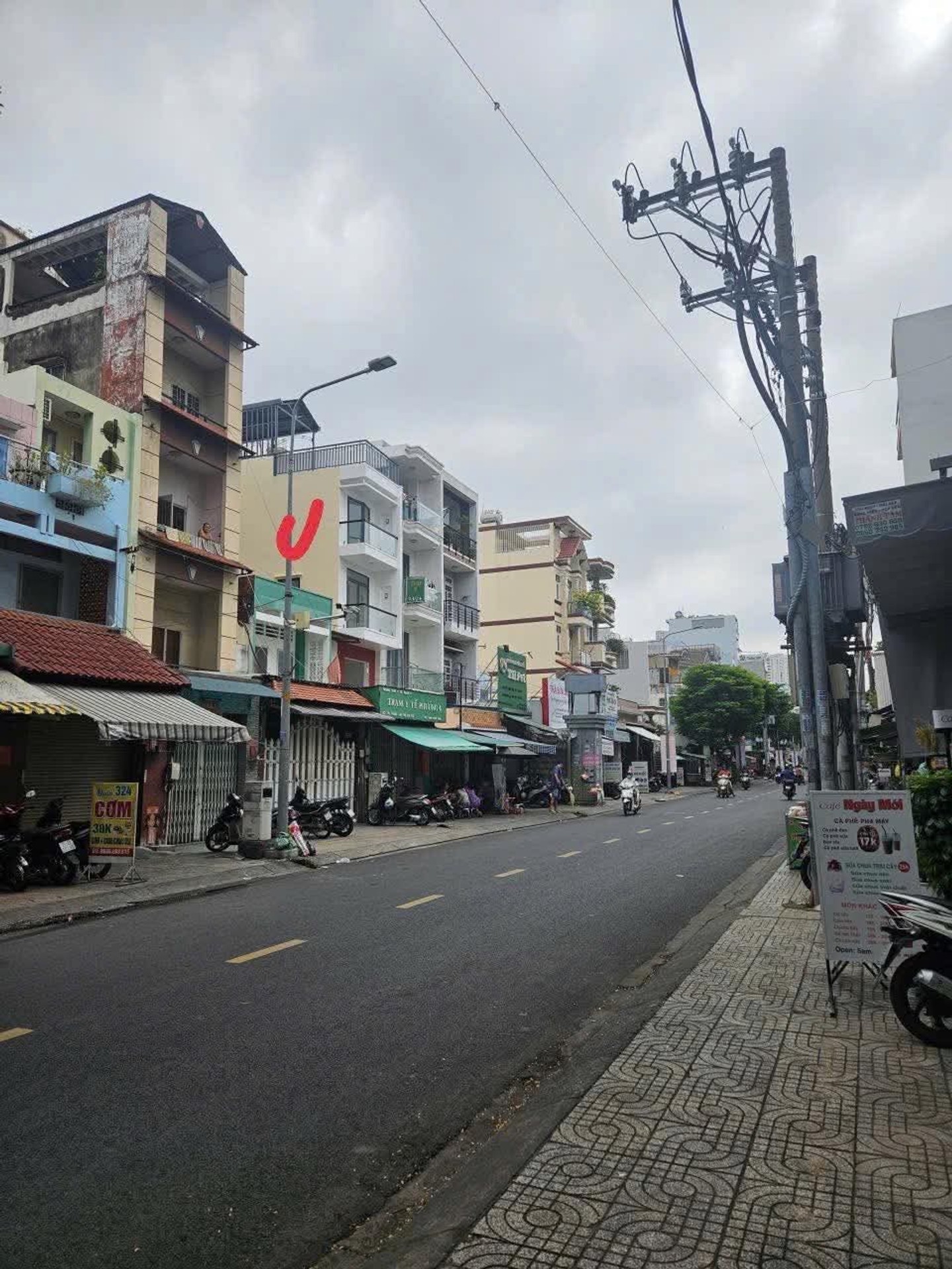 Bán nhà mặt phố 5 tầng tại Phường Bình Tiên, Quận 6, diện tích 68,5 m², giá 12,5 tỷ