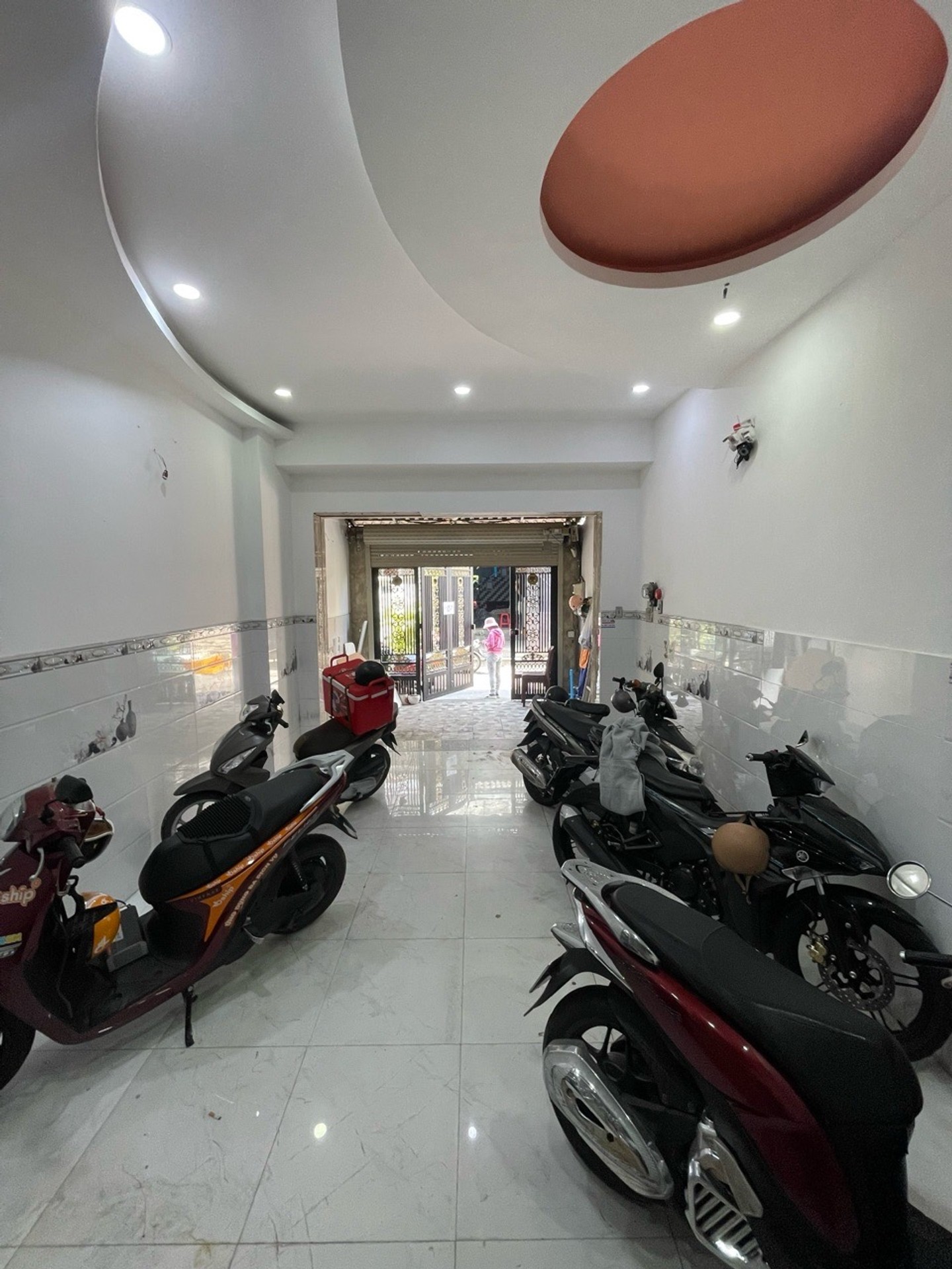 Nhà 5 tầng 9 phòng tại Tân Bình giá 8.9 tỷ