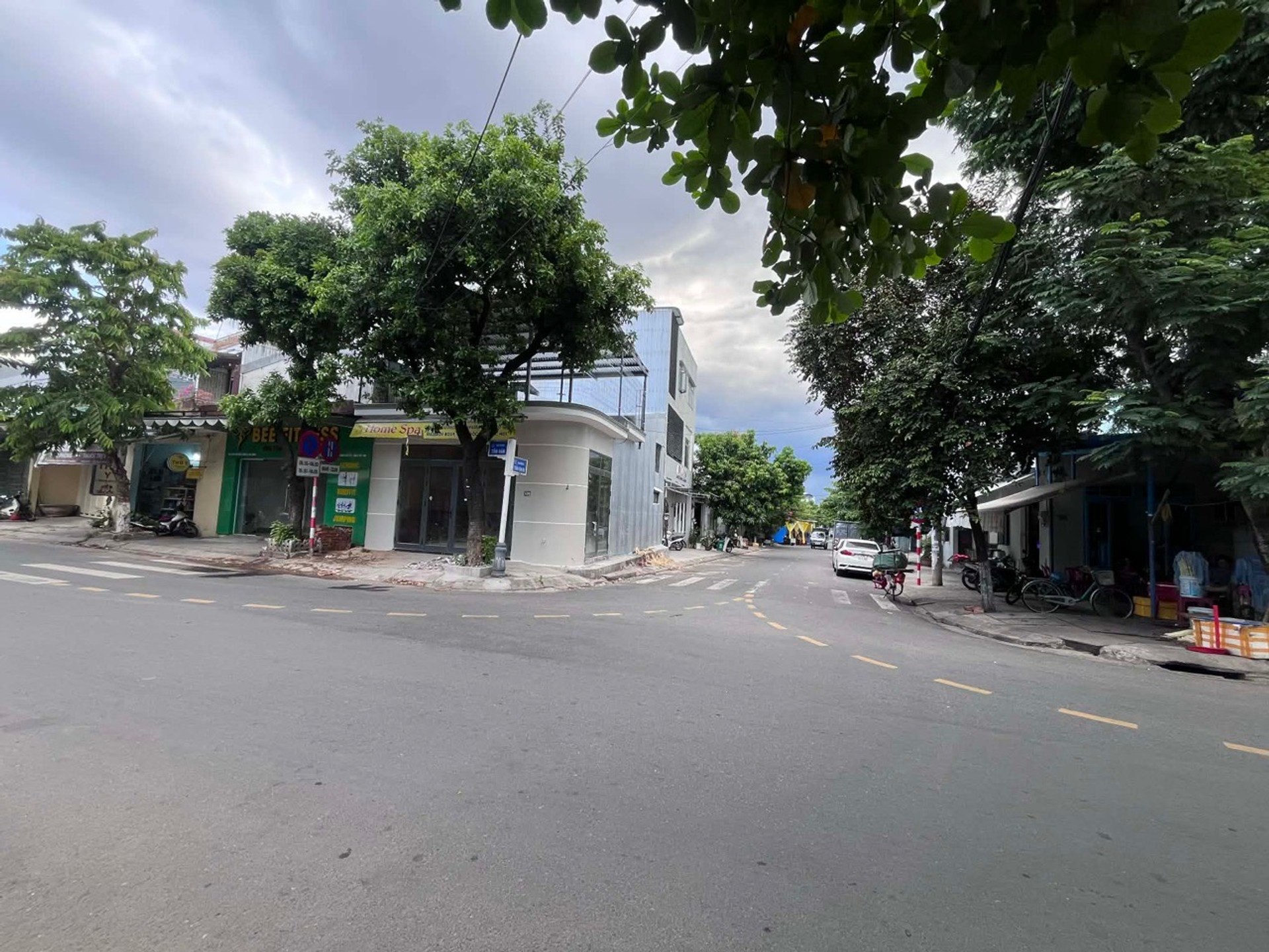 Bán kho nhà xưởng 70m2 gần ngã tư Tôn Đản - Trần Văn Nhơn giá 3,69 tỷ