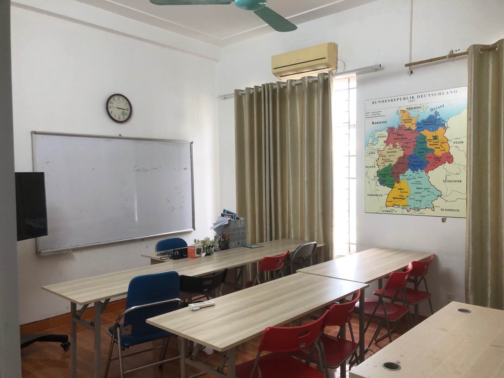 Bán liền kề 3 tầng 60m2 khu Tây Nam Linh đàm, Hoàng Mai, giá hợp lý