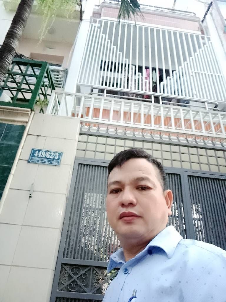 Nhà mặt tiền kinh doanh sầm uất tại Tân Bình
