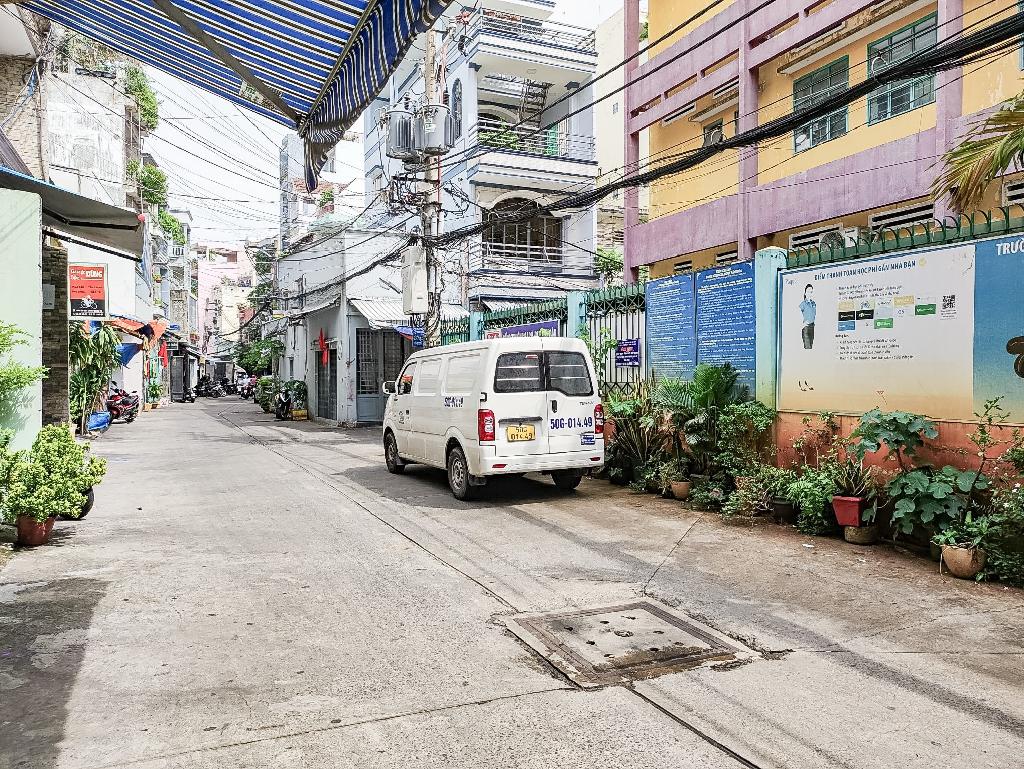 Nhà rộng 101m² tại Tân Bình đối diện chợ Tân Bình giá 20 tỷ - Cơ hội đầu tư hiếm có