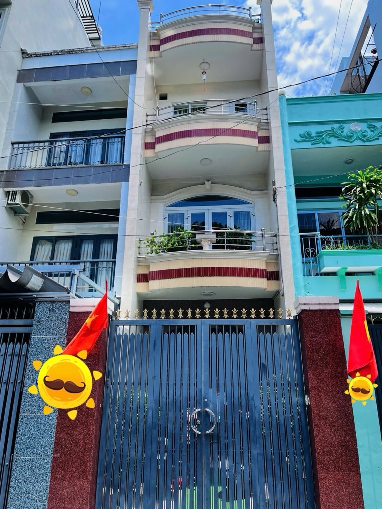 Nhà 4 tầng 2 mặt tiền siêu tiện nghi ở Tân Bình