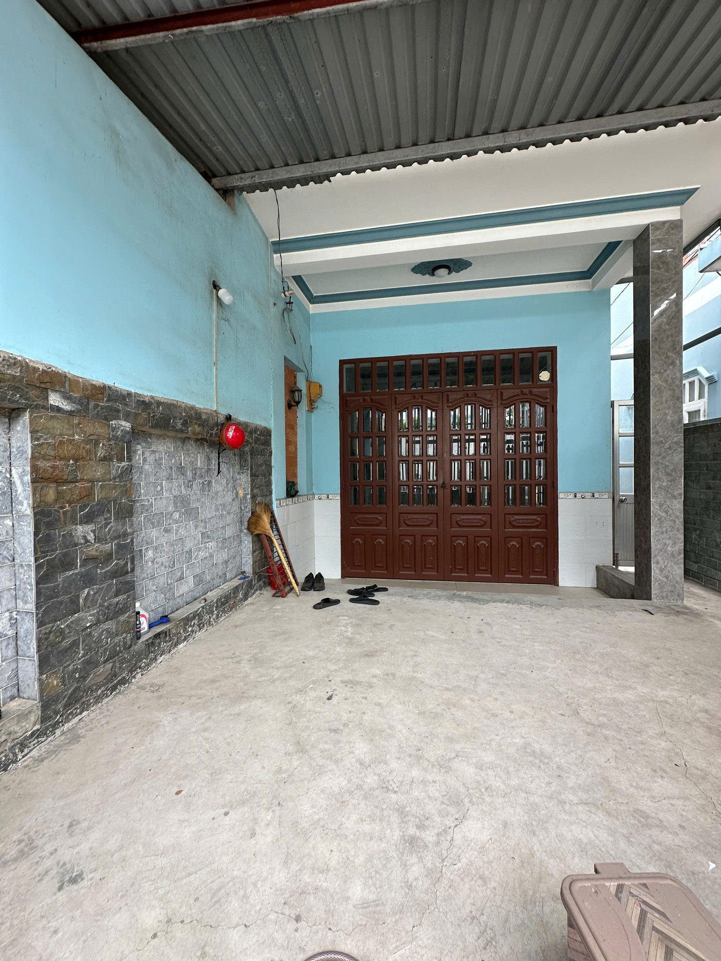 Nhà 2 Tầng Hẻm Ô Tô Thuận An, Diện Tích Lớn Giá Tốt