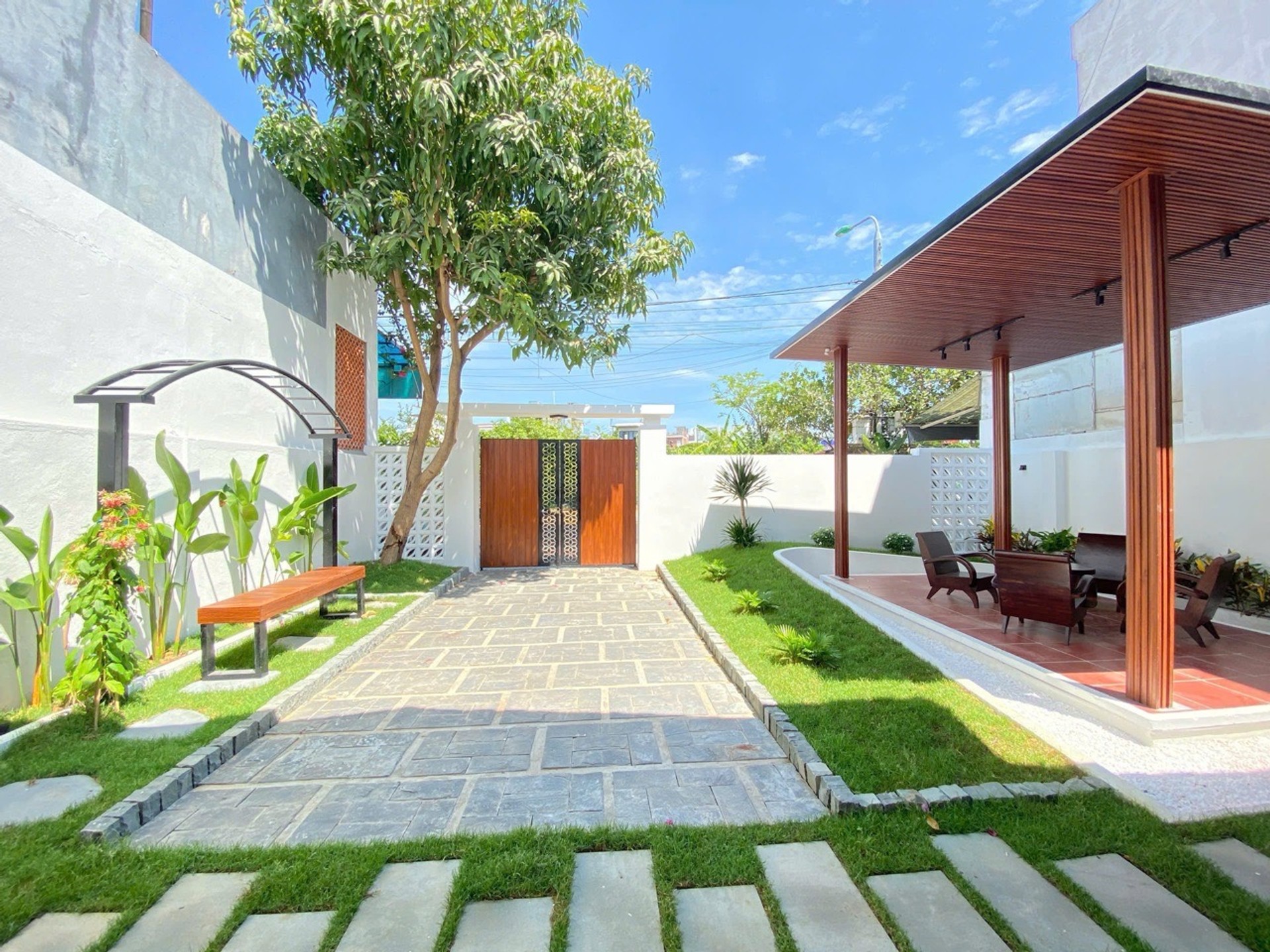 Nhà mặt phố sang trọng view công viên tại Đà Nẵng
