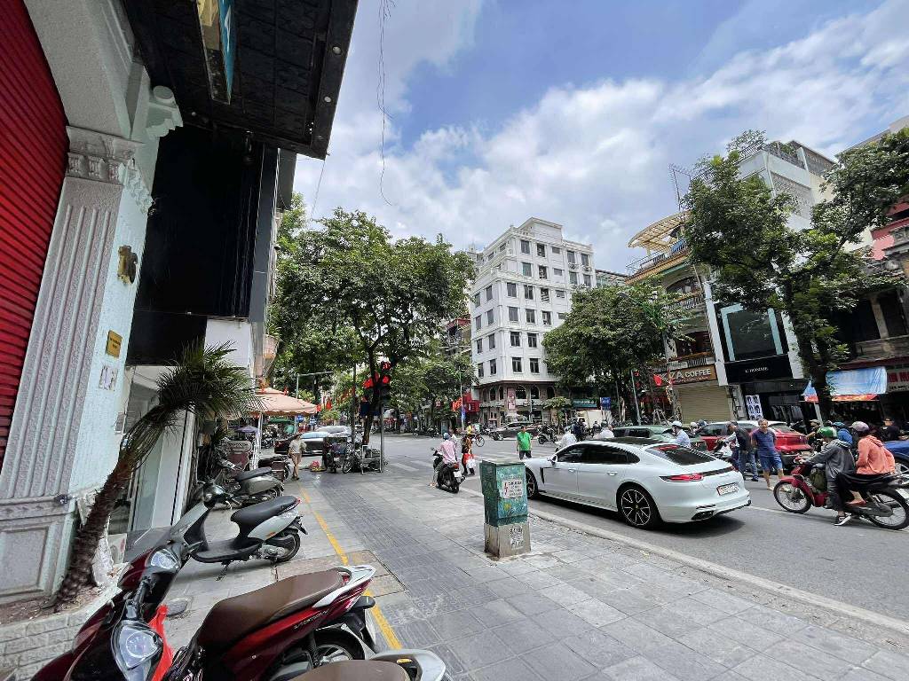 Tòa nhà mặt phố đỉnh cao tại trung tâm Quận Hai Bà Trưng