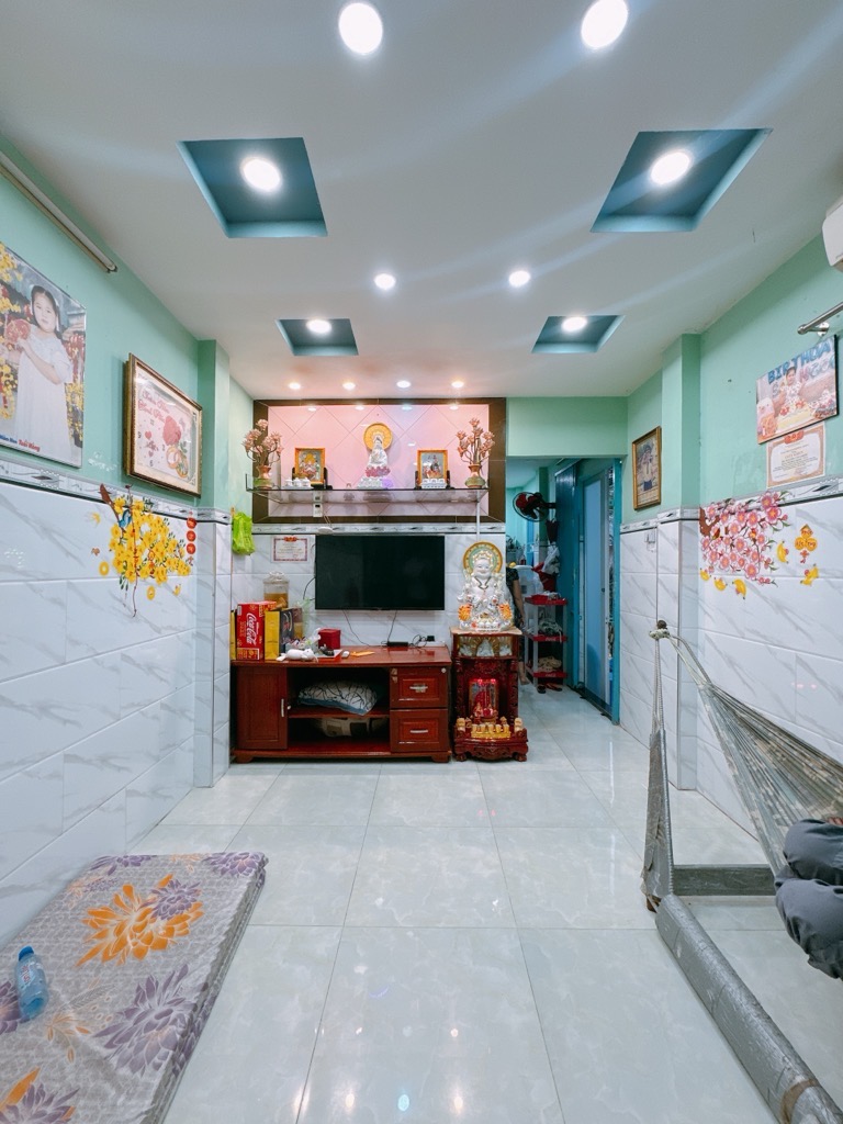Trục Tôn Đản - 2 Tầng - 34m2 - Nhỉnh 3 tỷ - Sổ vuông đẹp