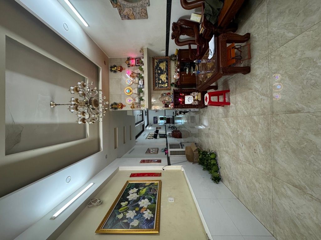 🏡 MẶT TIÊN VĂN THÂN- LỀ 5M -Q6 – NHÀ 3 TẦNG MỚI – NỞ HẬU – 💰 Dá: 22,5 tỉ
📐 Diện tích: 4,2m x 35m