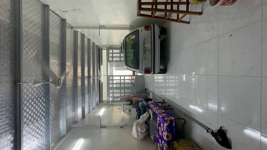 Nhà hẻm ô tô sát mặt tiền quận Tân Bình giá siêu hấp dẫn