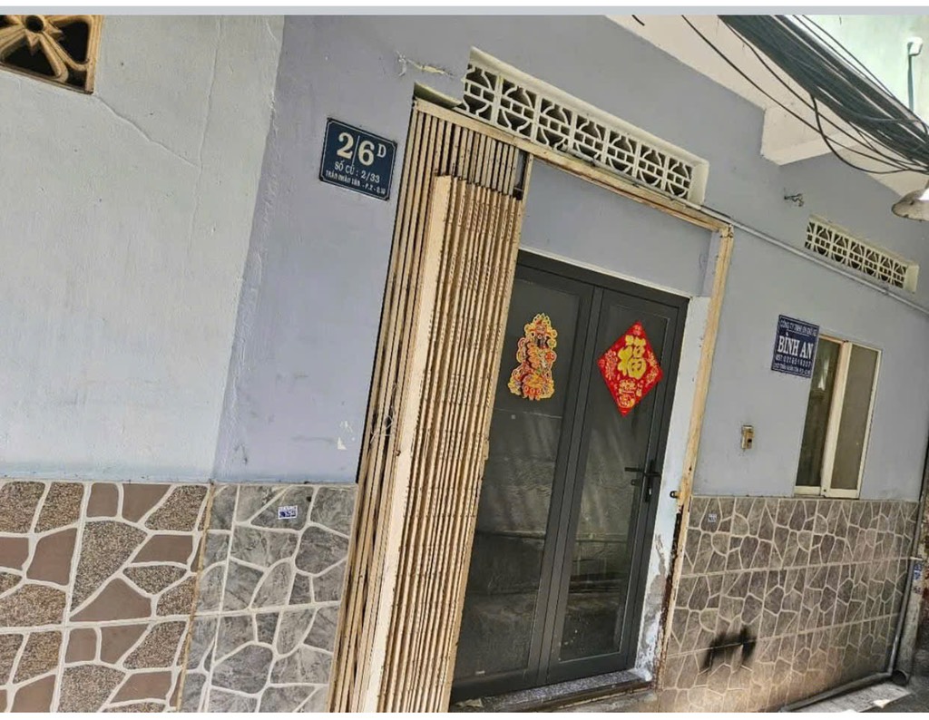 Nhà phố 3 tầng rộng thoáng, giá tốt Quận 10