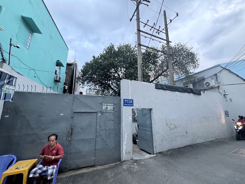 SIÊU PHẨM TÂN PHÚ CÒN SÓT LẠI - GẦN 1000M2 ĐẤT THỔ CƯ - XE HƠI VÔ NHÀ -
