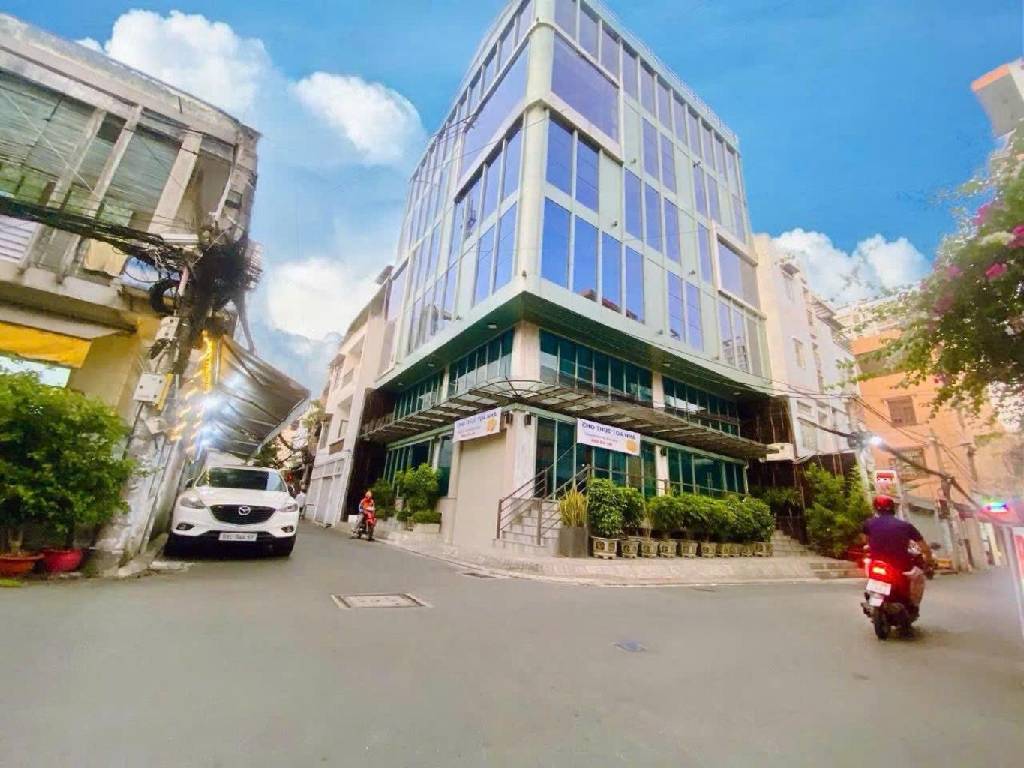 Nhà Xinh 2 Tầng Nở Hậu Khu Bàu Cát - Giá Ưu Đãi Gần Quận Tân Bình