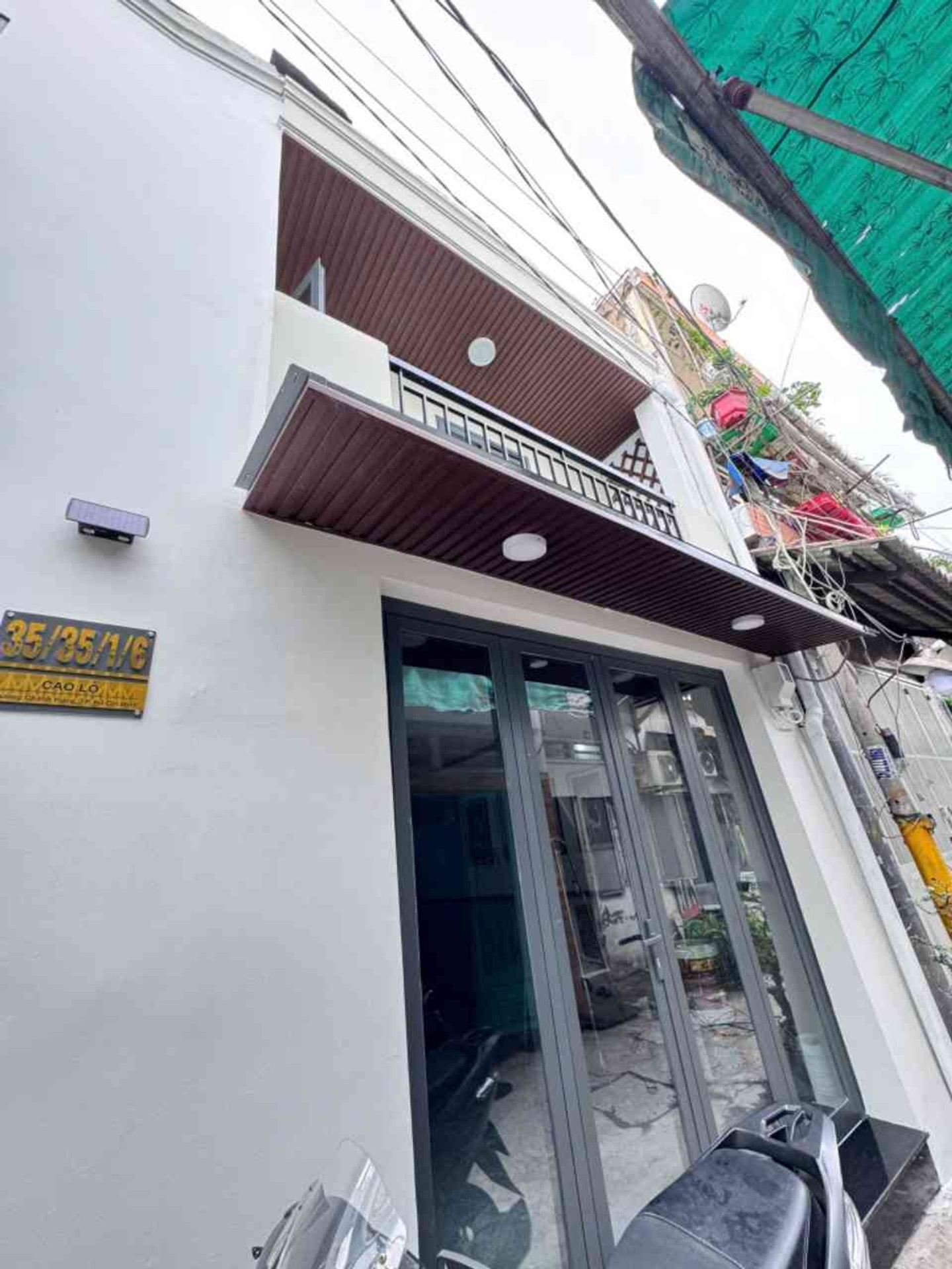 Nhà 2 Tầng Sát Aeon Mall Cao Lỗ - Sống Đầy Tiện Nghi