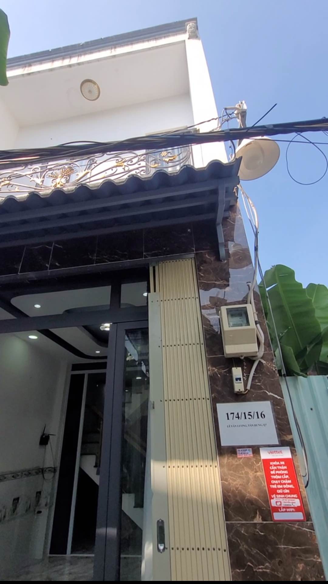 Nhà đẹp quận 7, giá hạ chỉ 2.5 tỷ
