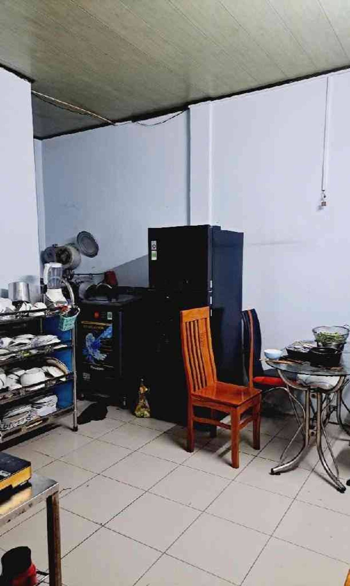 Nhà tiếp giáp các trục đường Lũy Bán Bích, Lương Thế Vinh, Hòa Bình,...