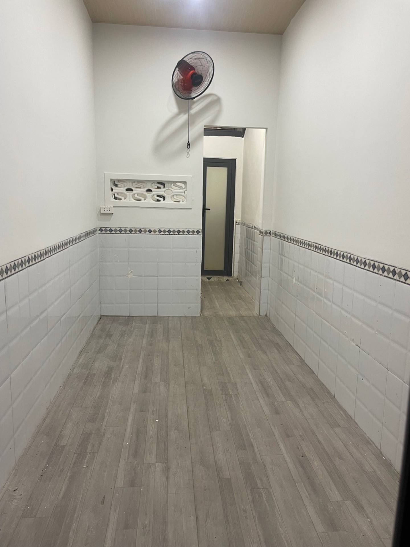 Nhà 3 tầng kiệt ô tô Cô Giang, Hải Châu giá 2.35 tỷ gọi Tiến 0962273945
