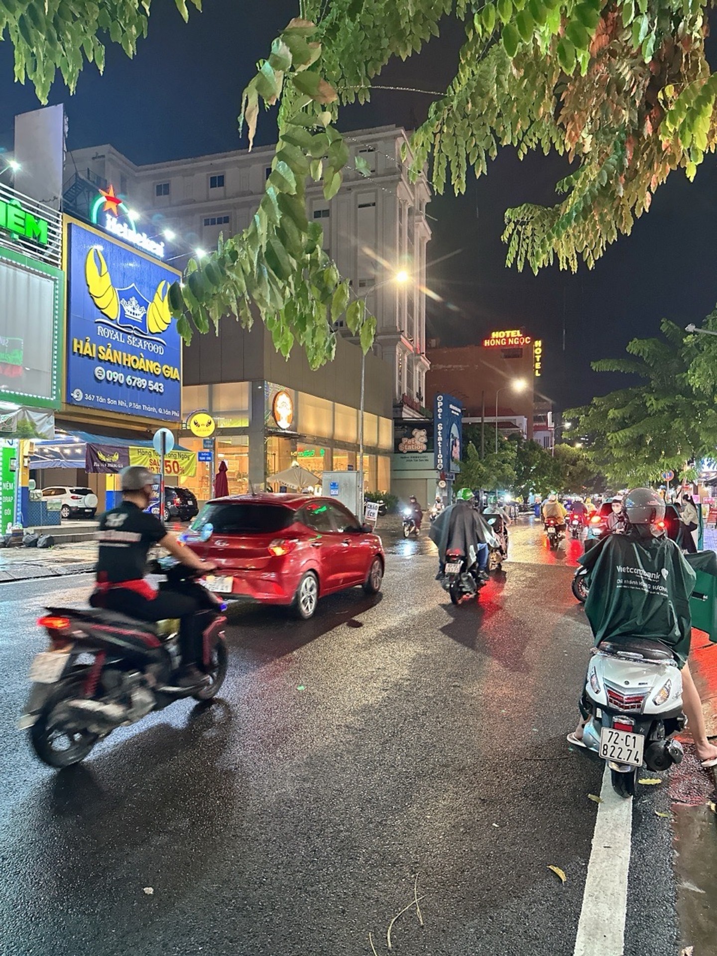 Nhà 3 tầng 5 phòng đang cải tạo thành CHDV tại Gò Dầu, Tân Sơn Nhì