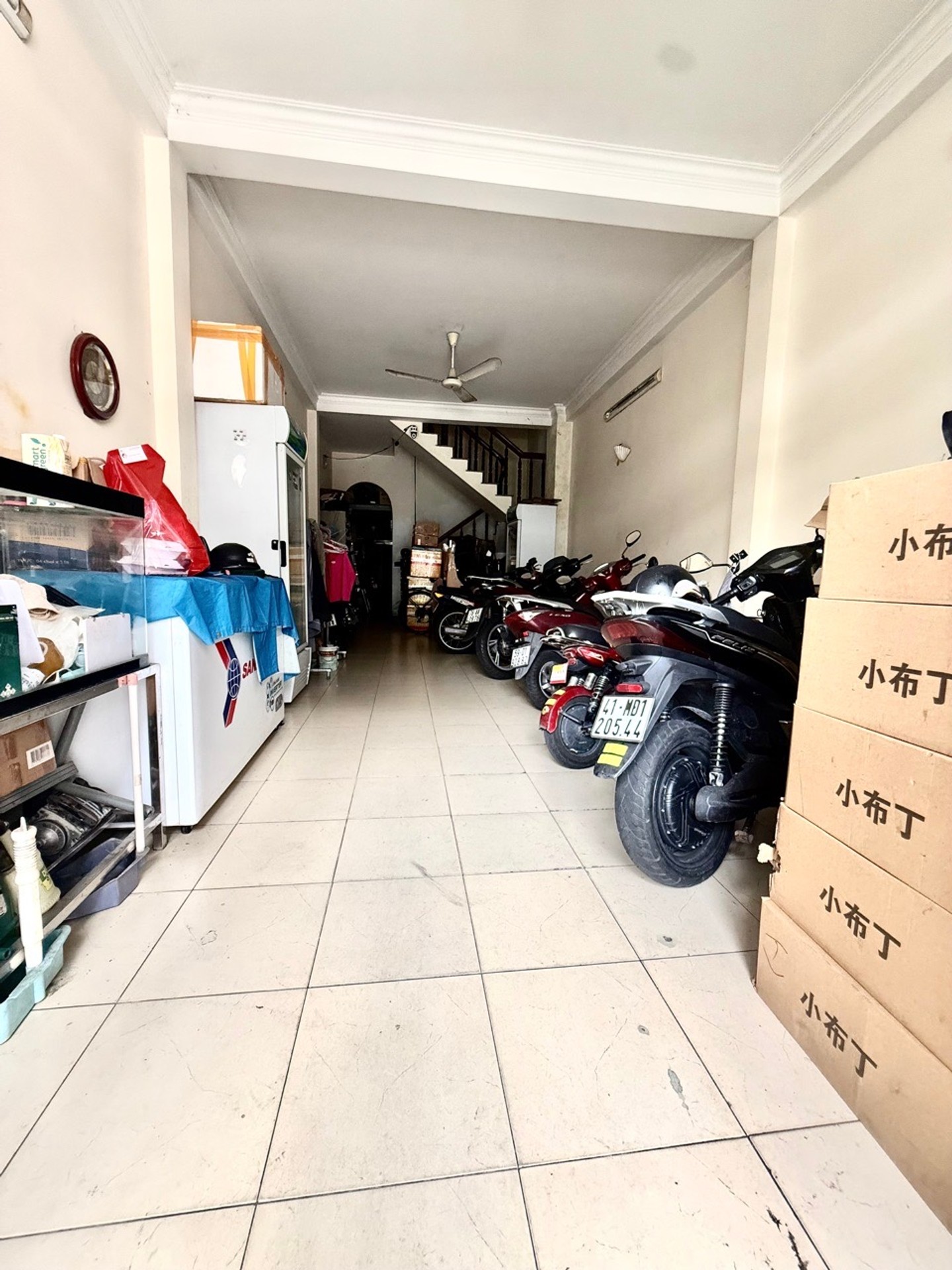 Nhà mặt phố 4 tầng 6 phòng ngủ khu Tân Phú giá 11,5 tỷ