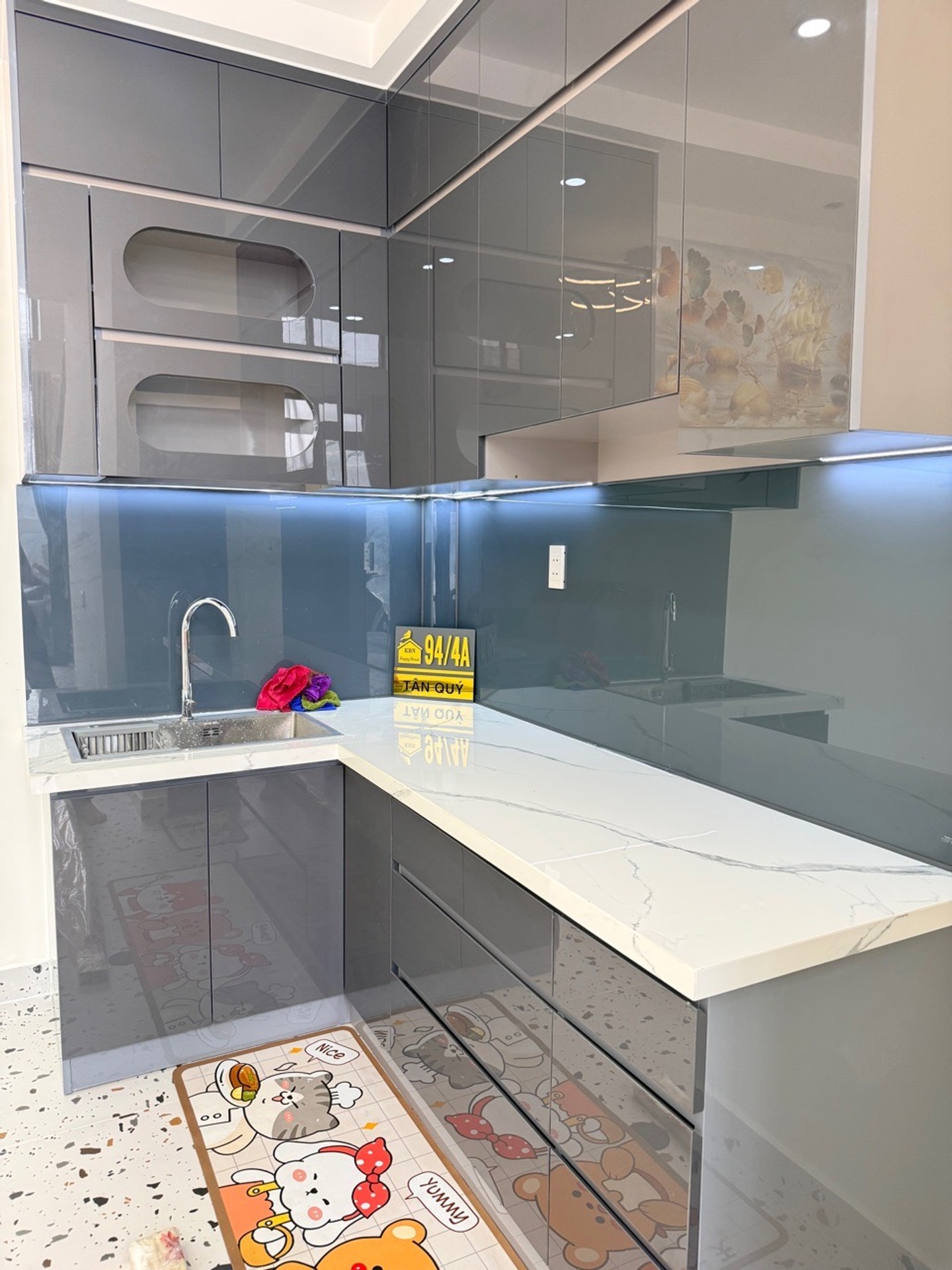Bán nhà 3 tầng, 27m2, gần Aeon Quận Tân Phú, giá 3.85 tỷ