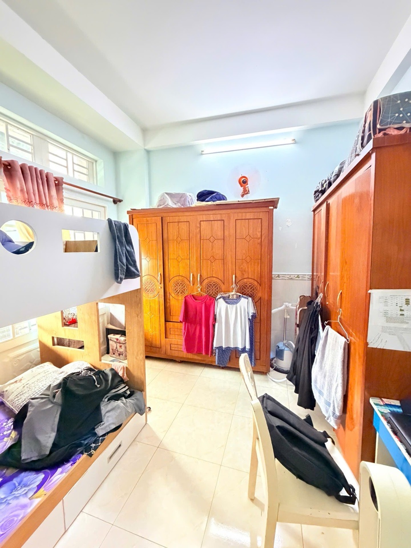 Nhà 4 Tầng Ô Tô Đỗ Cổng Giá Tốt Tại Tân Bình