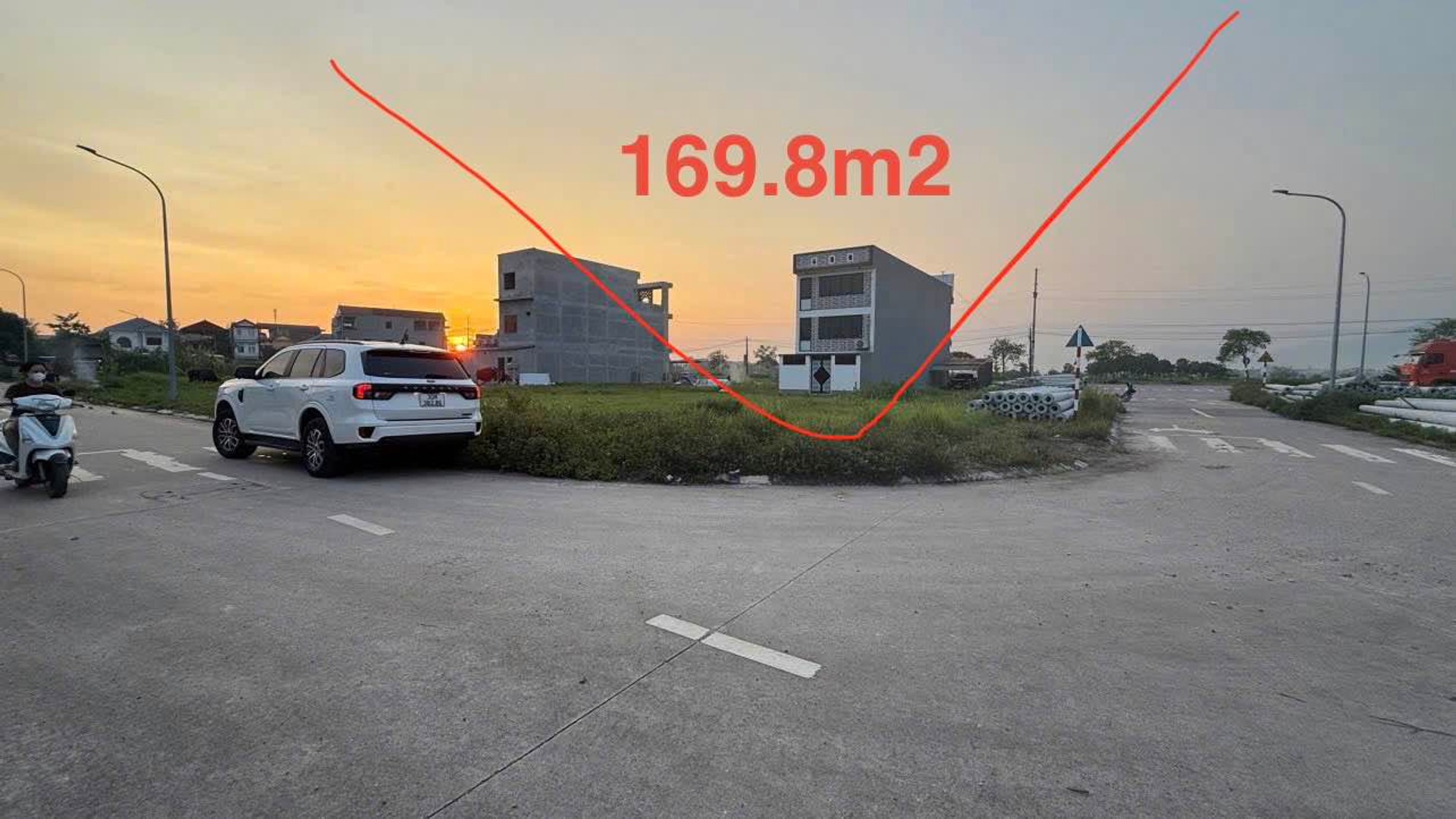 Bán đất lô góc 2 mặt tiền tại xã Nội Bài, Hà Nội, thích hợp kinh doanh