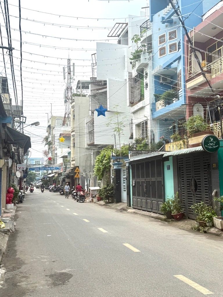 Nhà Mặt Phố Kinh Doanh Sầm Uất Tân Bình