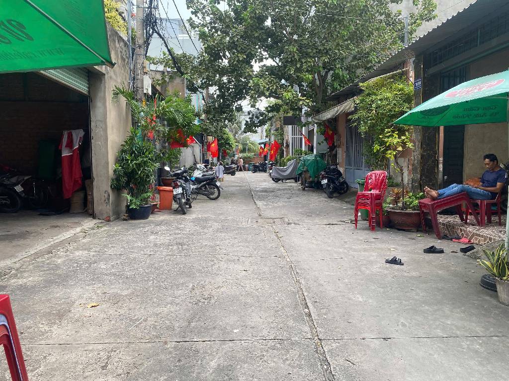 Nhà rộng 8m mặt tiền siêu đẹp tại trung tâm Quận Tân Bình giá sốc