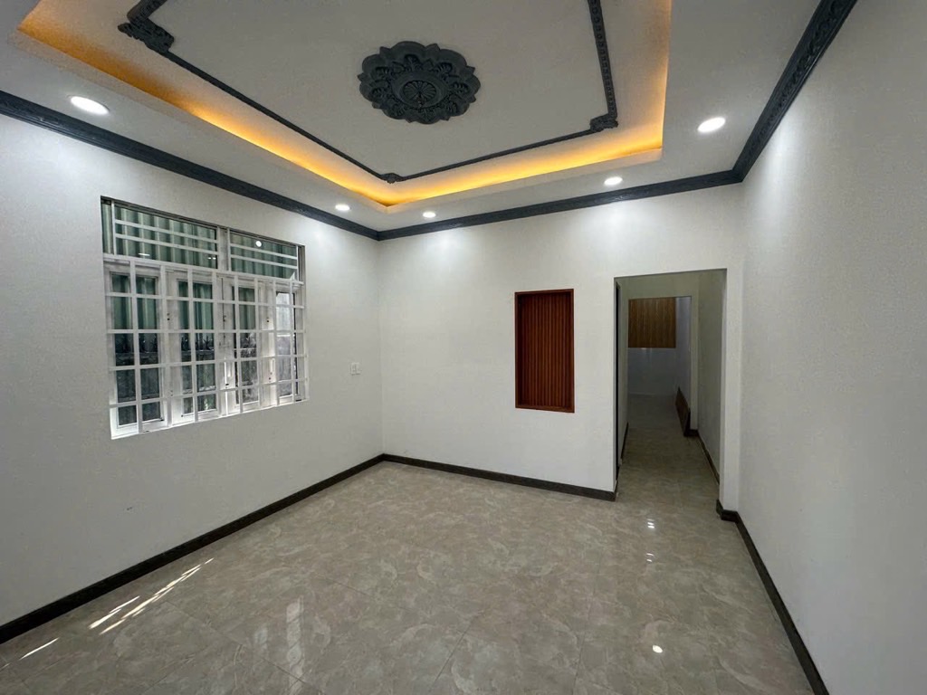 Bán Nhà Đẹp 2 Tầng BTCT–Mặt Tiền Đường Nhựa 6m–Xe Tải Tránh–Ngang 5m–Chỉ 5.7 T.ỷ-Phường Tam Phú
