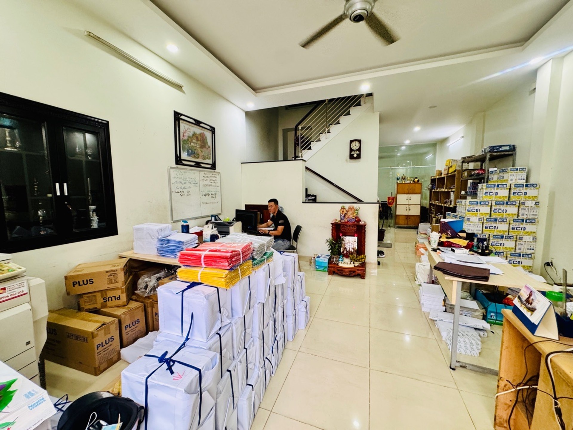 Bán nhà 4 tầng 3PN mặt tiền 5,7m tại Phổ Quang giá 20,7 tỷ