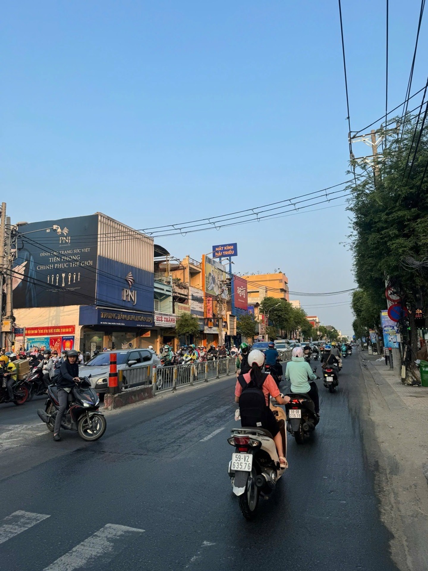 Nhà mặt phố 3 tầng, 70m2, giá 16.5 tỷ tại phường 14, Tân Bình
