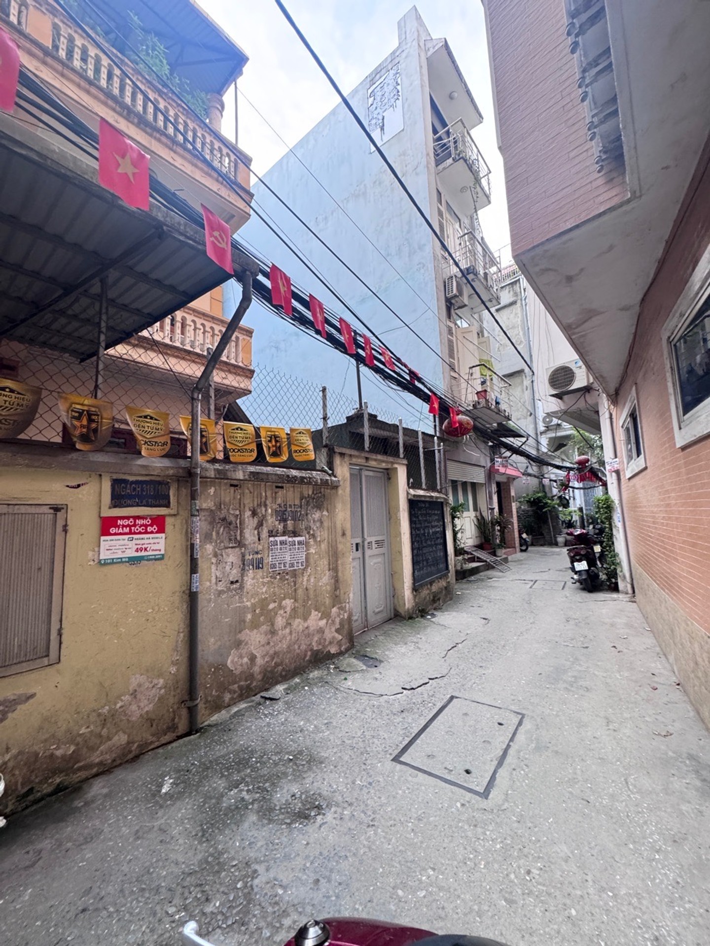 Bán nhà riêng 5 tầng tại Đê La Thành, nhà dân xây, giá 9,5 tỷ