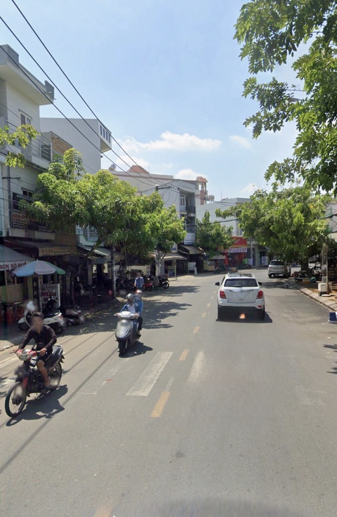 Bán nhà mặt phố 5 tầng tại phường 15, Tân Bình, giá tốt
