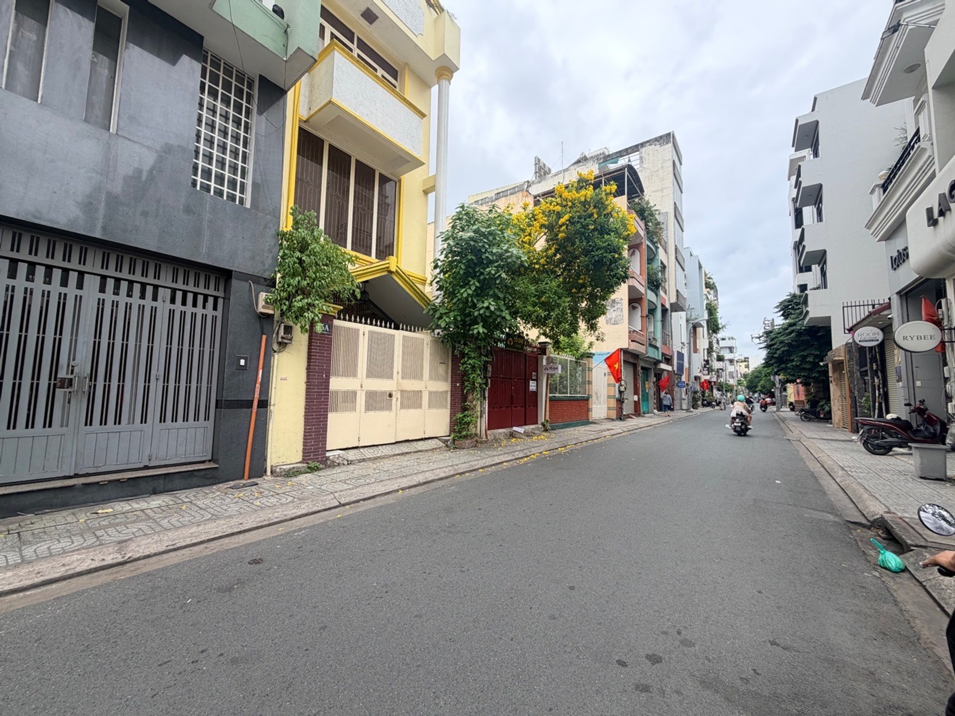 Nhà xinh Nguyễn Phi Khanh giá hợp lý