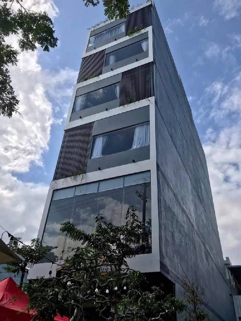 Cơ Hội Sở Hữu Nhà Mặt Phố 6 Tầng Dòng Tiền 60 Triệu/Tháng Tại Đà Nẵng