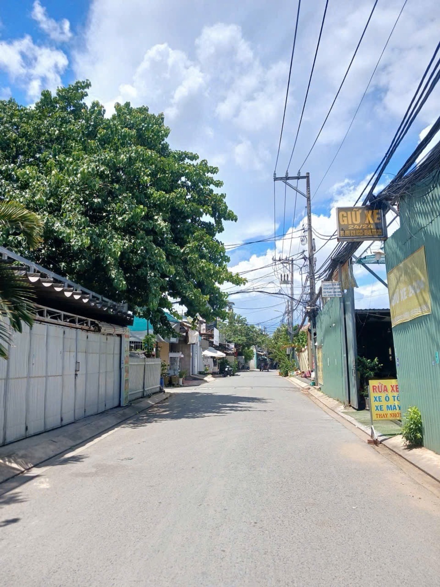 Nhà mặt phố Bình Tân giá đẹp, kinh doanh sầm uất, cho thuê thu nhập ổn