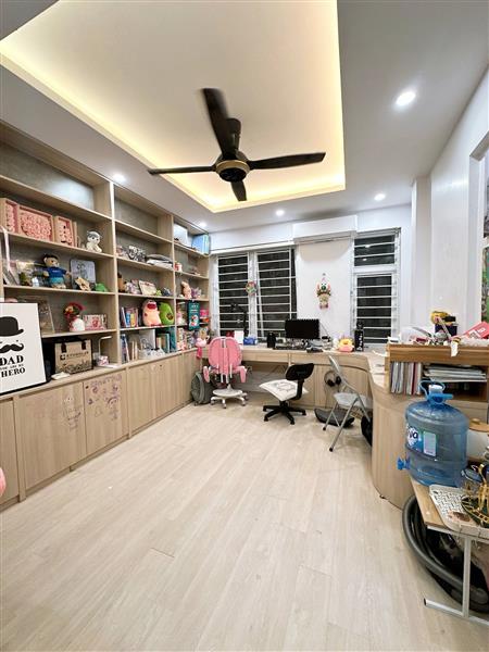 Bán nhà 5 tầng 40m² khu Kim Giang, ô tô cách 10m, sổ chính chủ