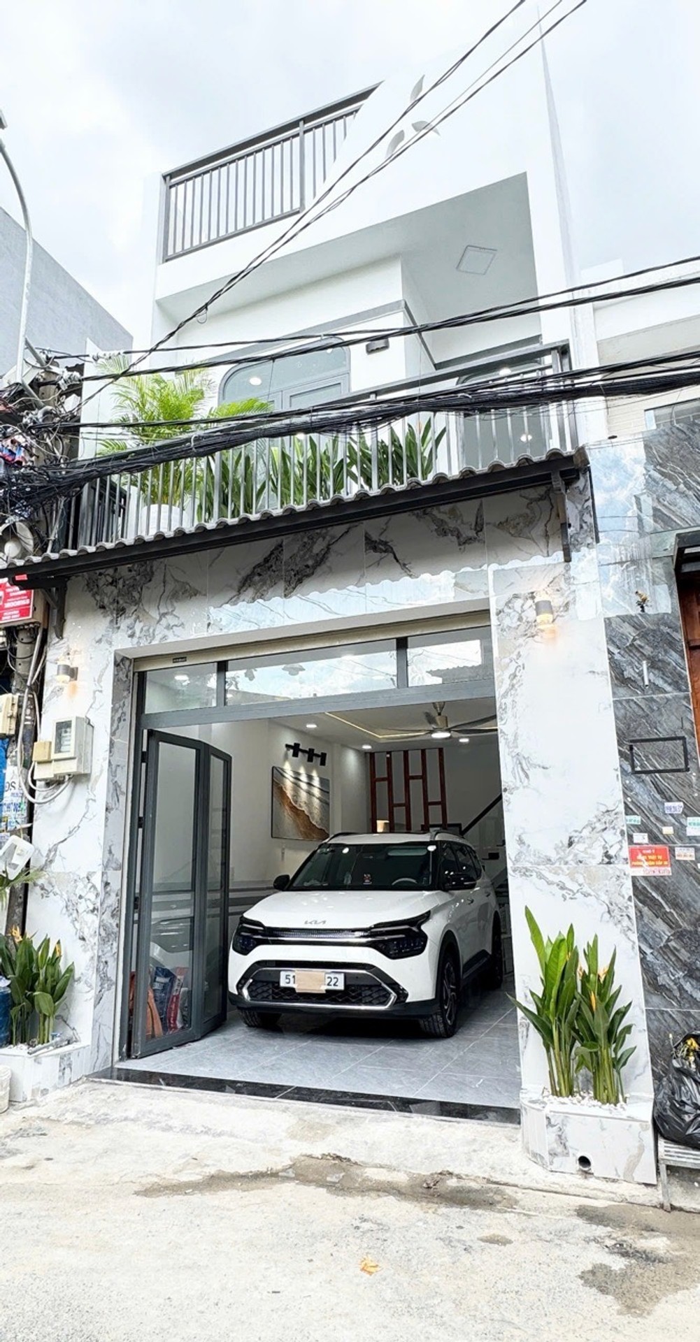 NHÀ 3 TẦNG KIÊN CỐ - 50M2 - 3 PHÒNG NGỦ - GẦN SIÊU THỊ AEON MALL - GIÁP TÂN PHÚ.NHỈNH 5TỶ.