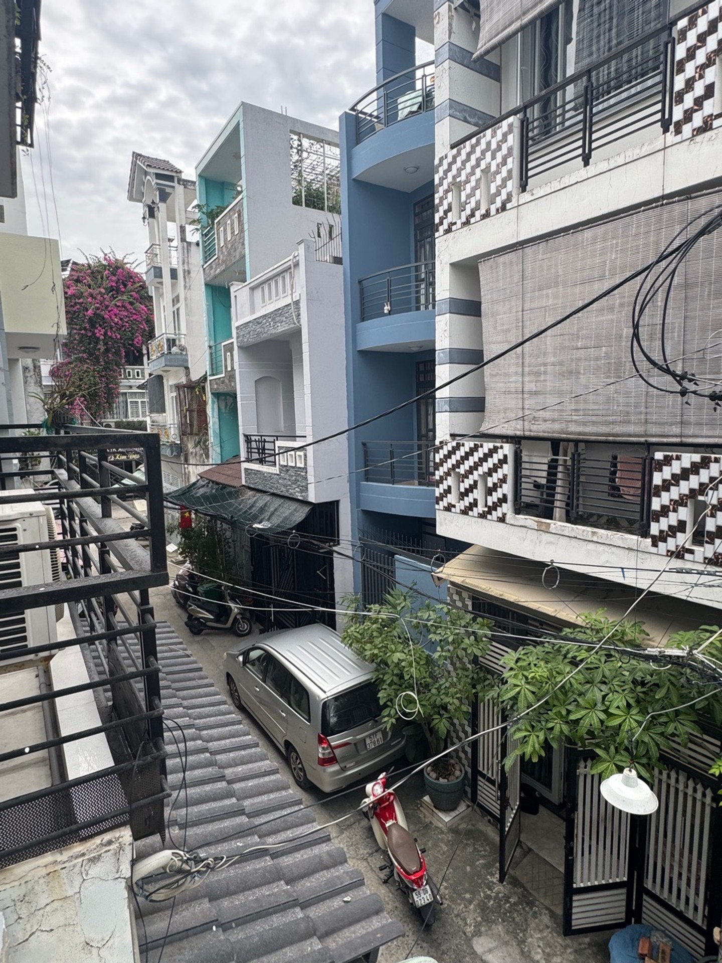 Nhà hẻm xe hơi An Lạc, tiện sinh hoạt và di chuyển