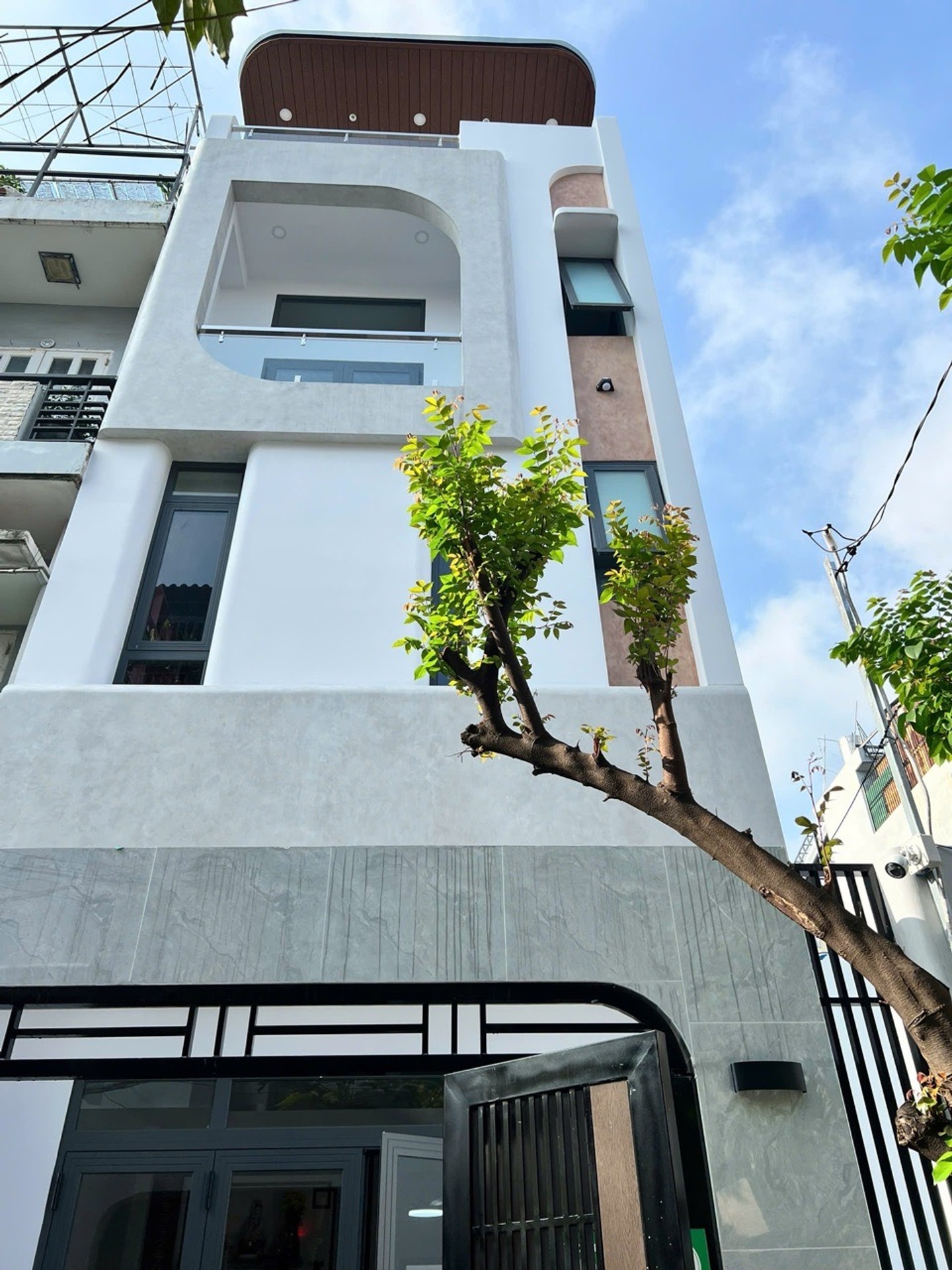 Nhà Lê Văn Thọ 4 Tầng, 5PN, Sân Thượng Rộng, Giá Ưu Đãi