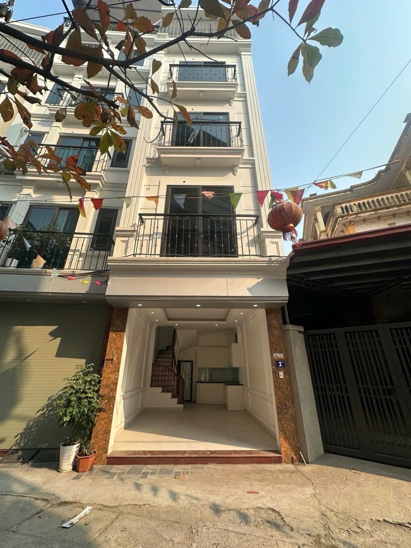 Nhà Riêng Đại Cát Thiết Kế Hiện Đại, Ngõ Thông Oto Tránh, Giá Tốt