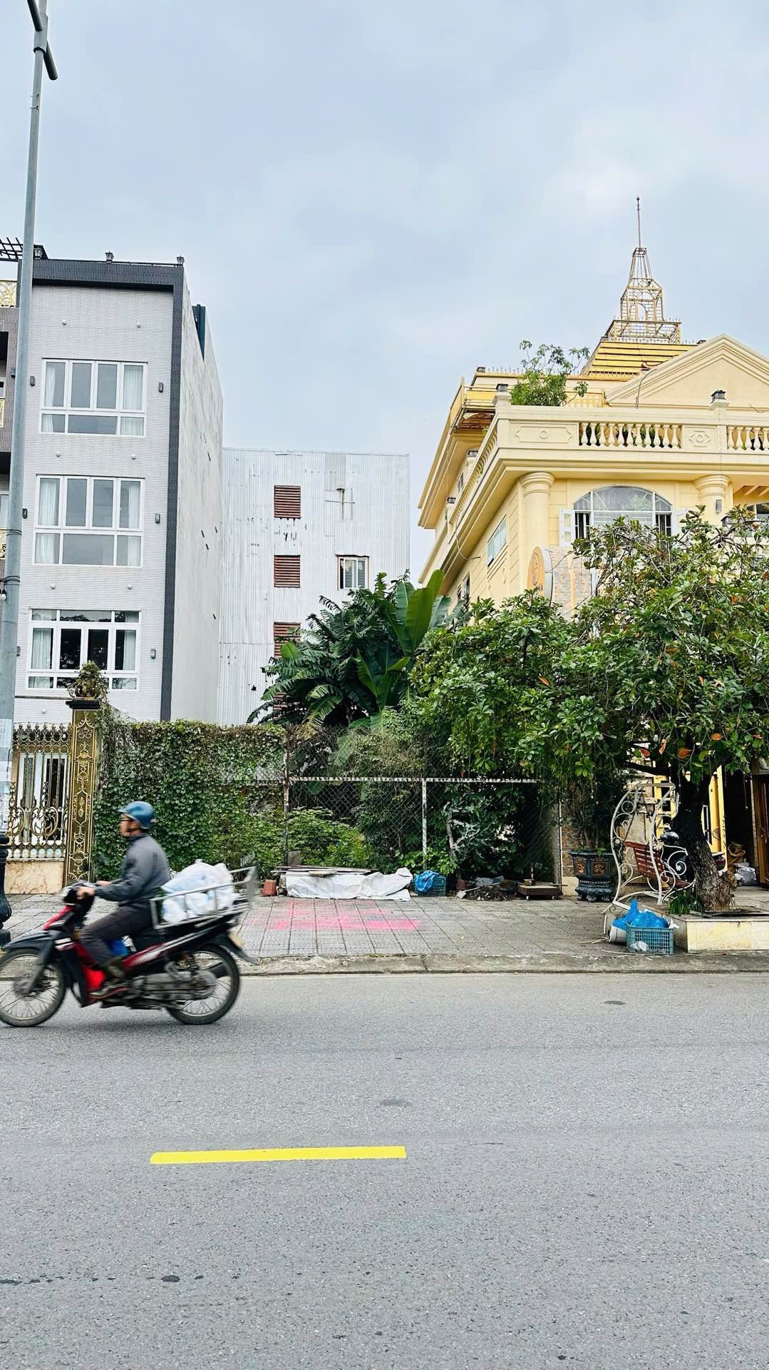 Cơ hội có một không hai sở hữu lô đất đẹp mặt tiền Thăng Long hướng Đông Nam