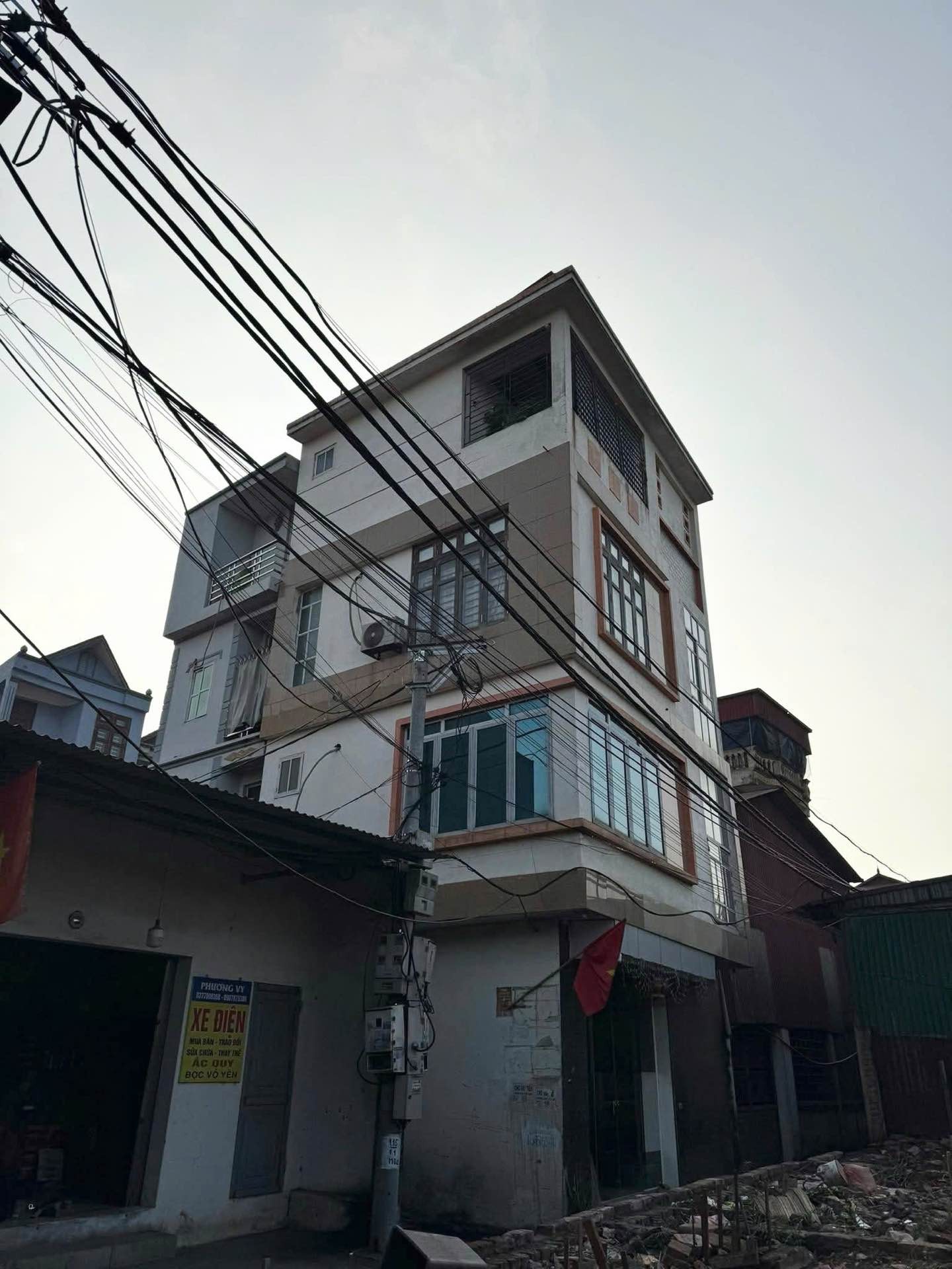 Nhà Lô Góc 4 Tầng Ô Tô Đỗ Cửa - Ngõ Thông, Kinh Doanh Tuyệt Vời