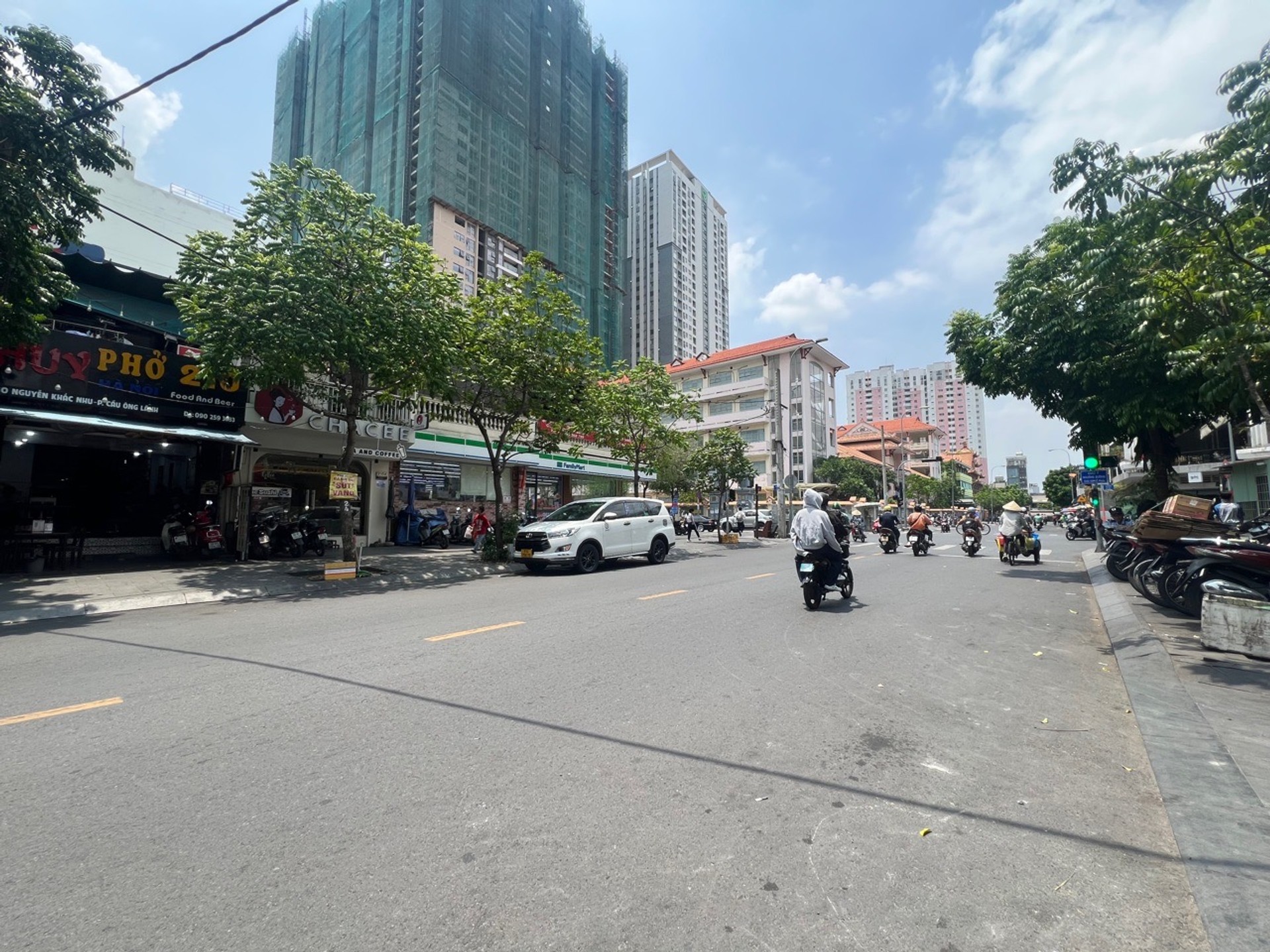 Nhà riêng đẹp trung tâm Quận 1, vị trí cực chất